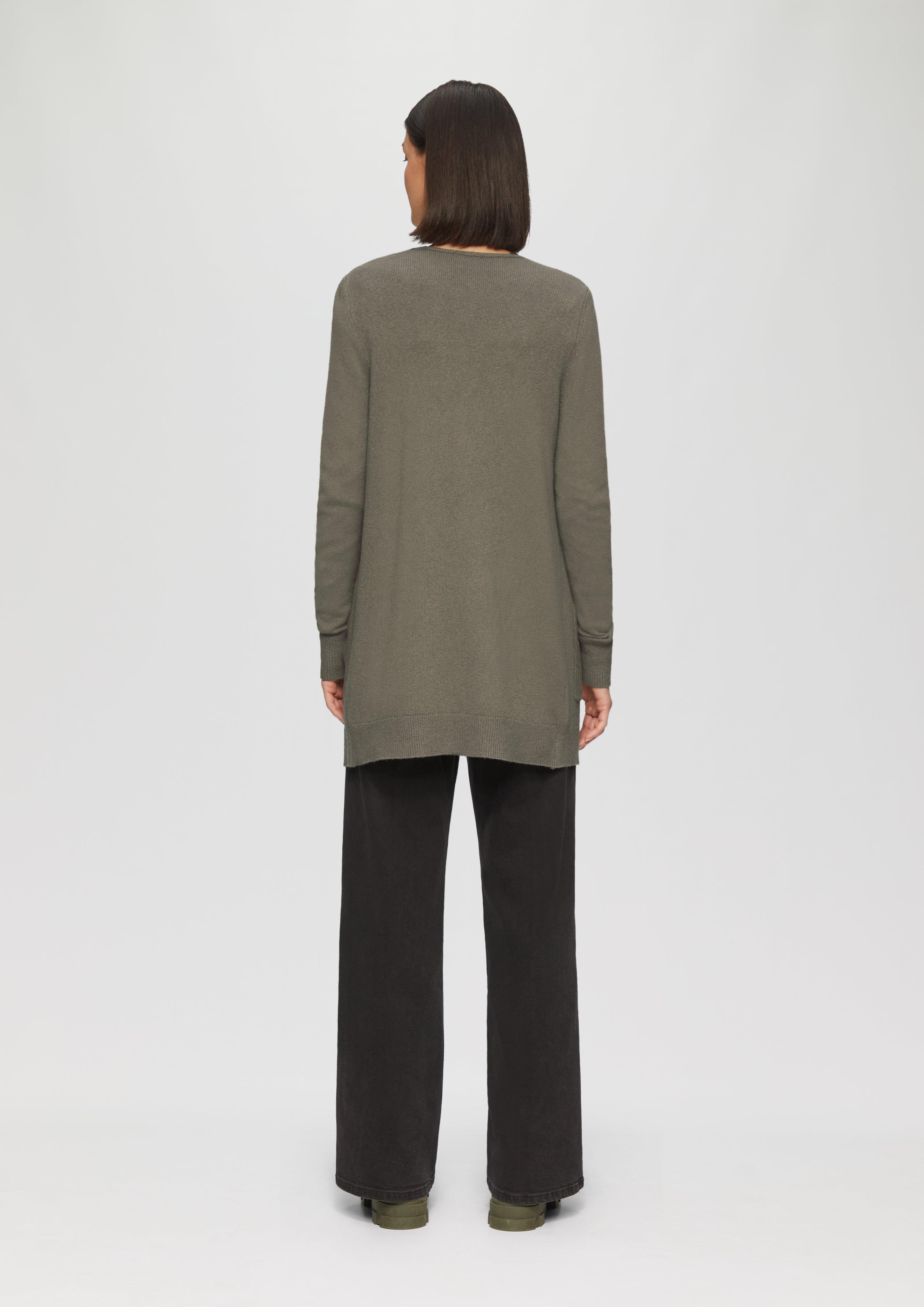 Cardigan in 8530 & 7326