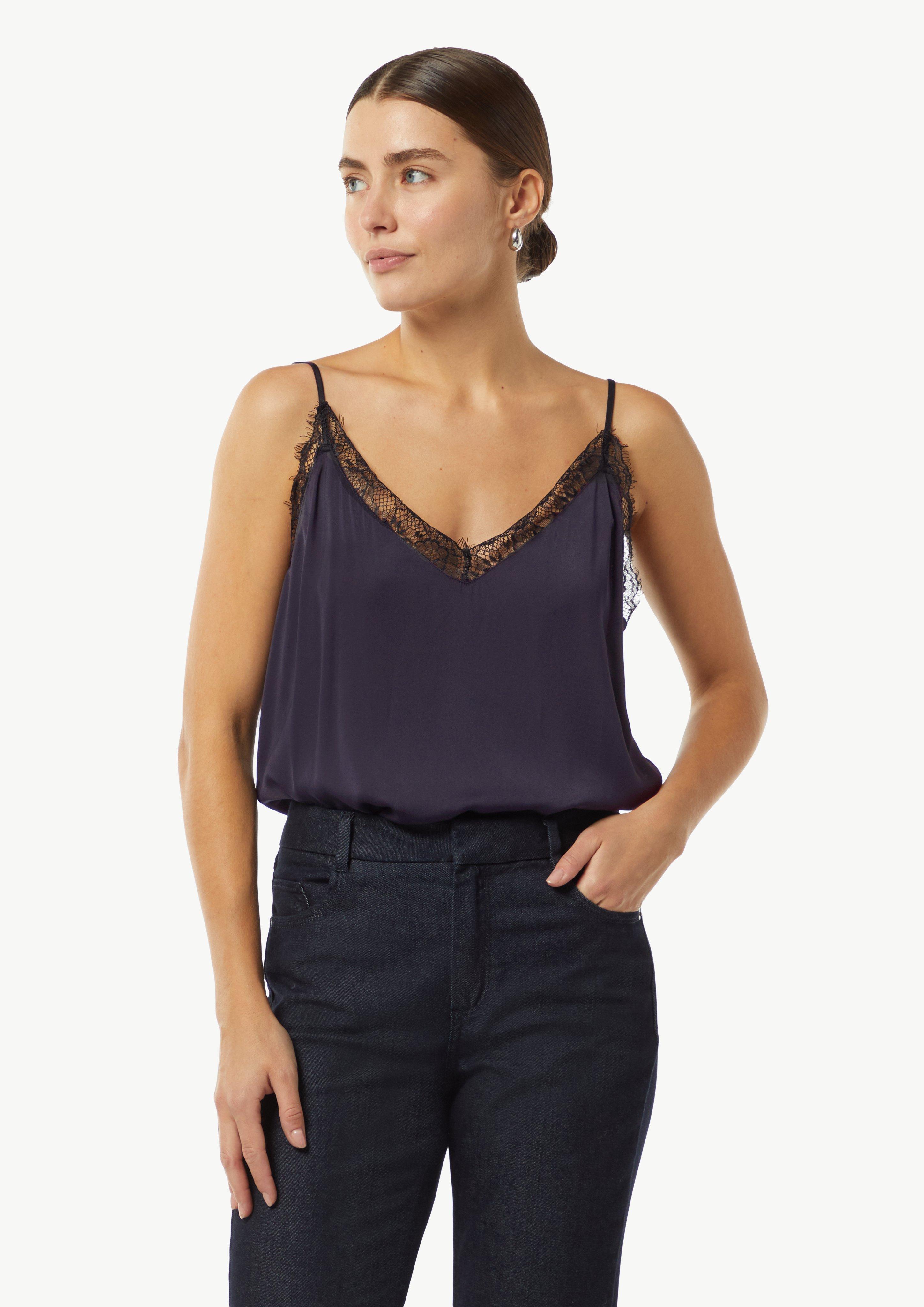 Satin top with lace details and adjustable straps - black Satin top with lace details and adjustable straps - black