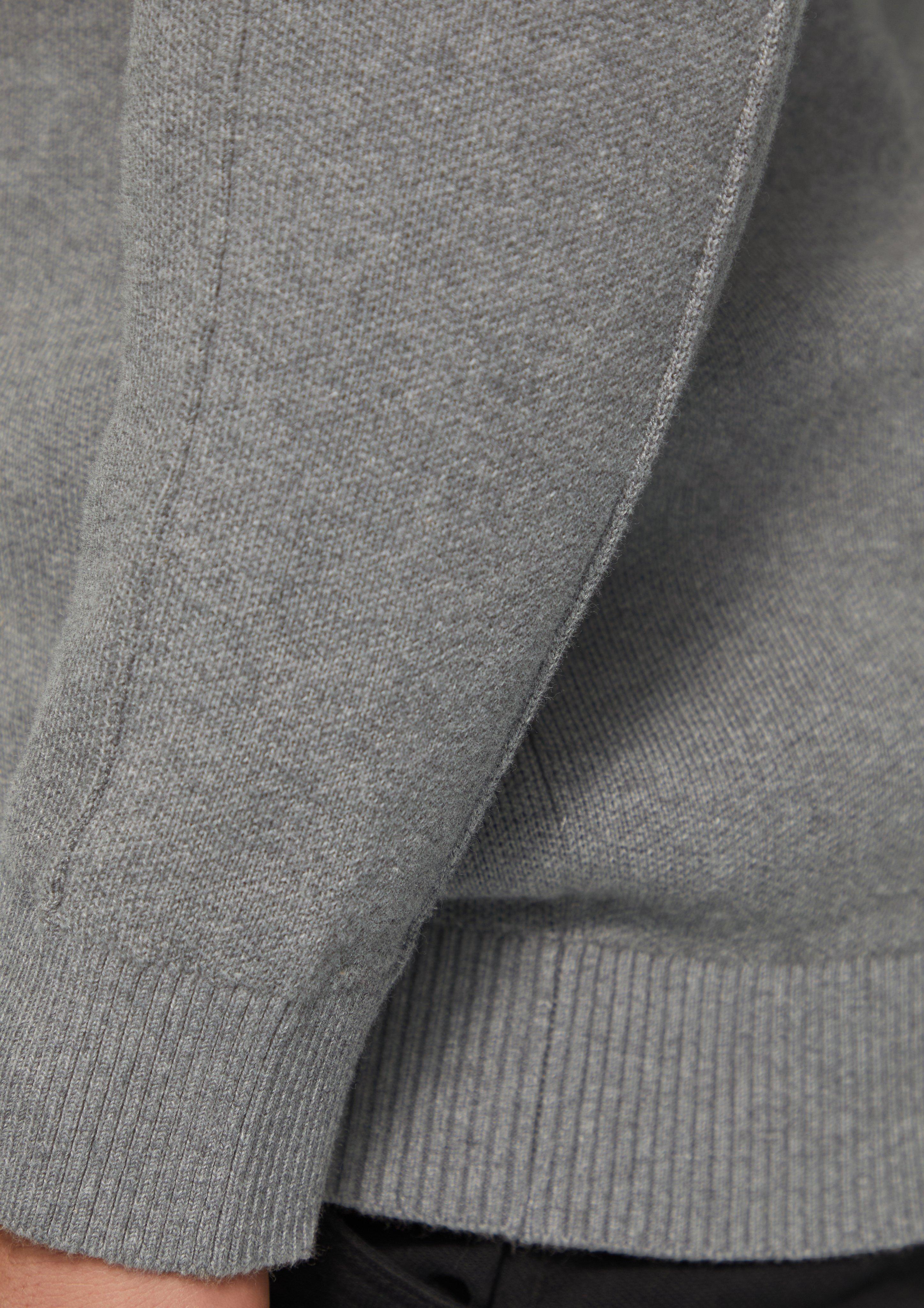 Pleten pulover in 9730