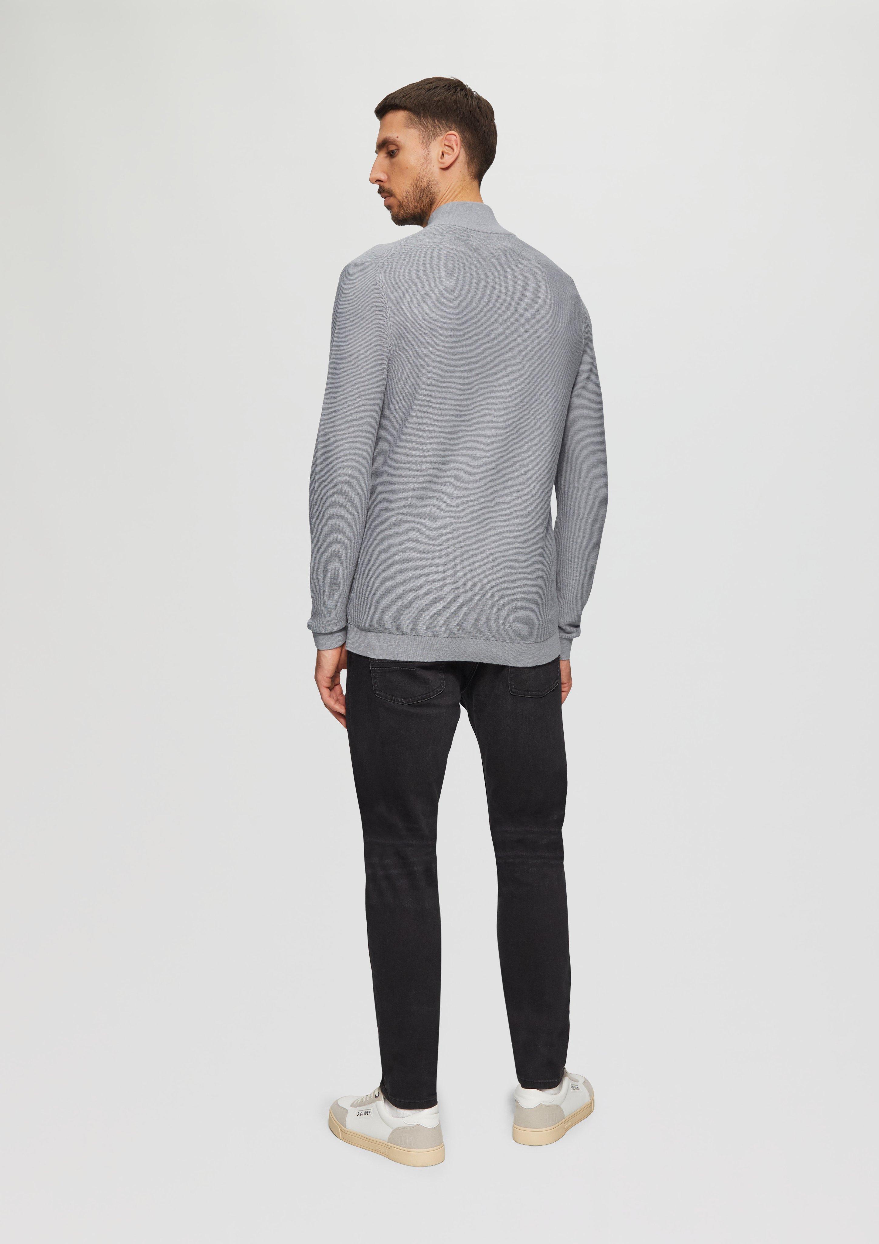 Cardigan in 9500, 8155 & 5978