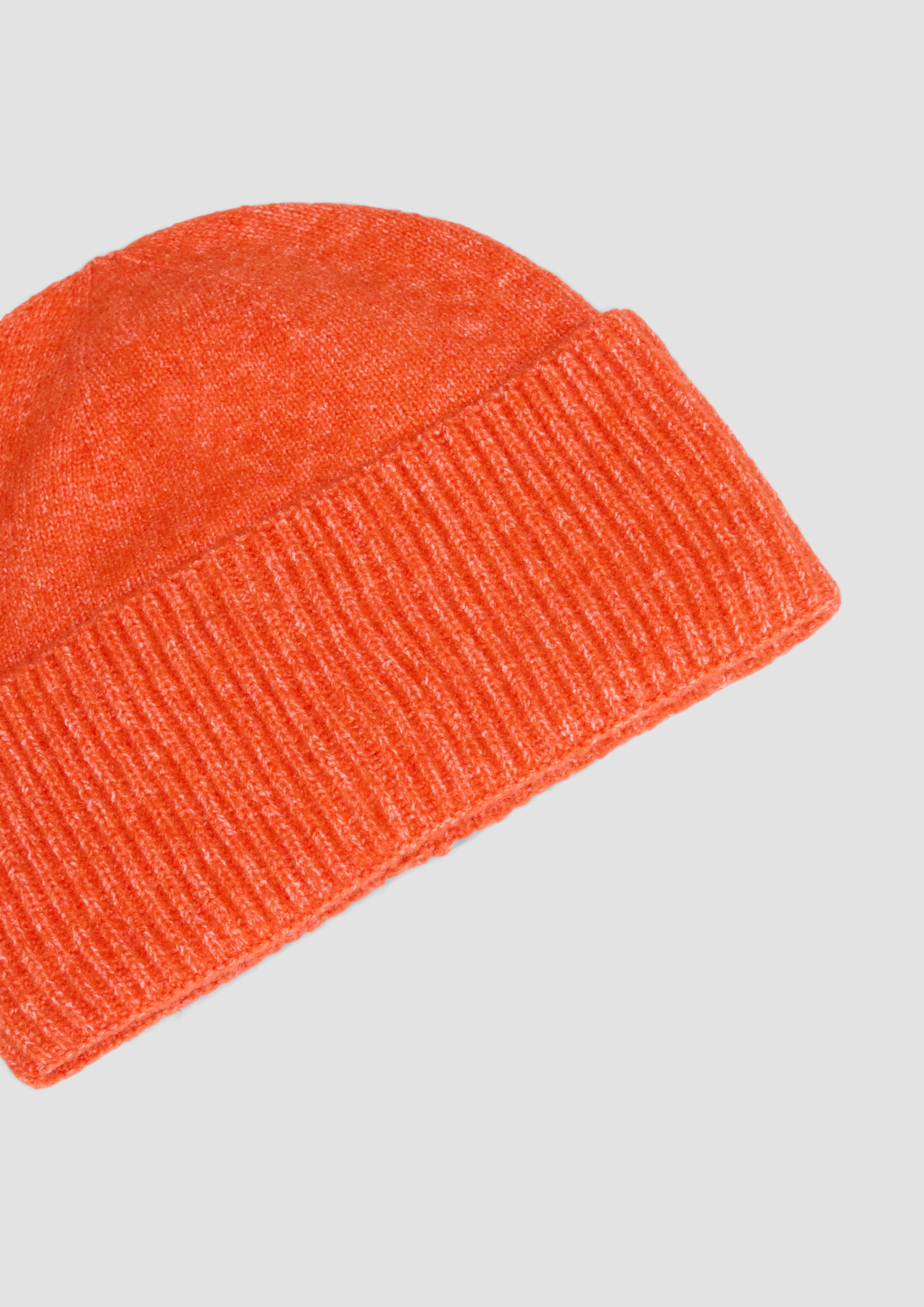 Pletena kapa in 2586 & 83W3