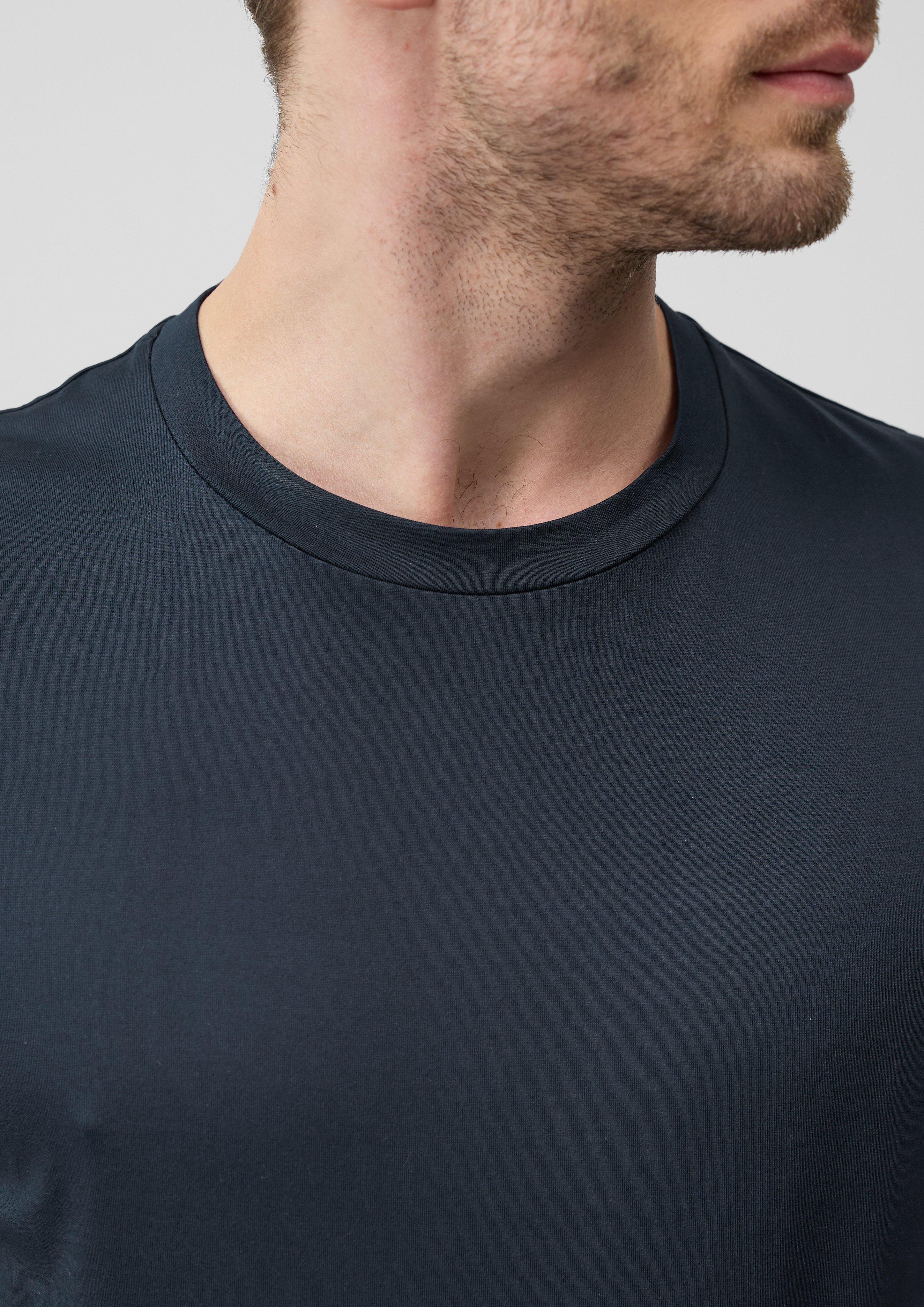 T-Shirt in 5978, 6322, 0100 & 7840