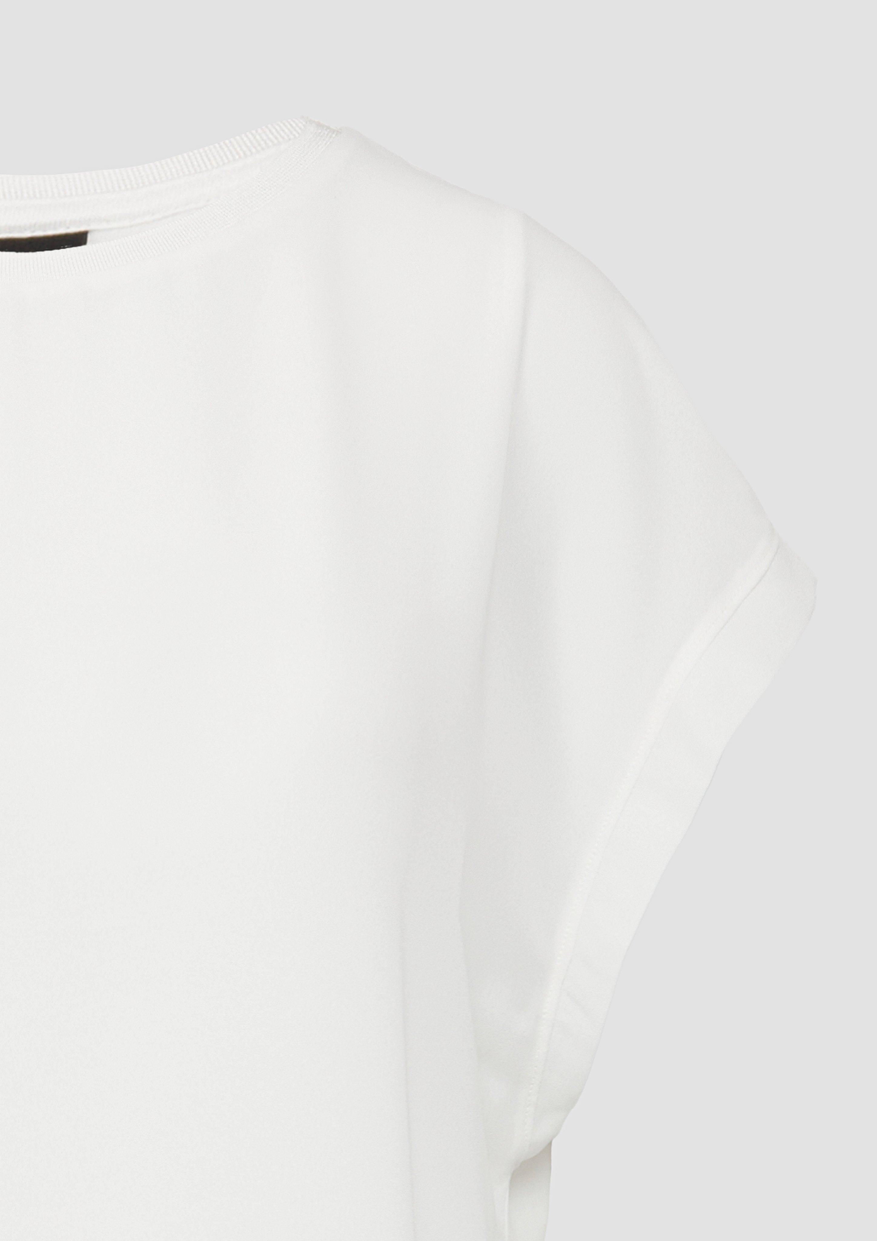 T-shirt in 0200 & 3221