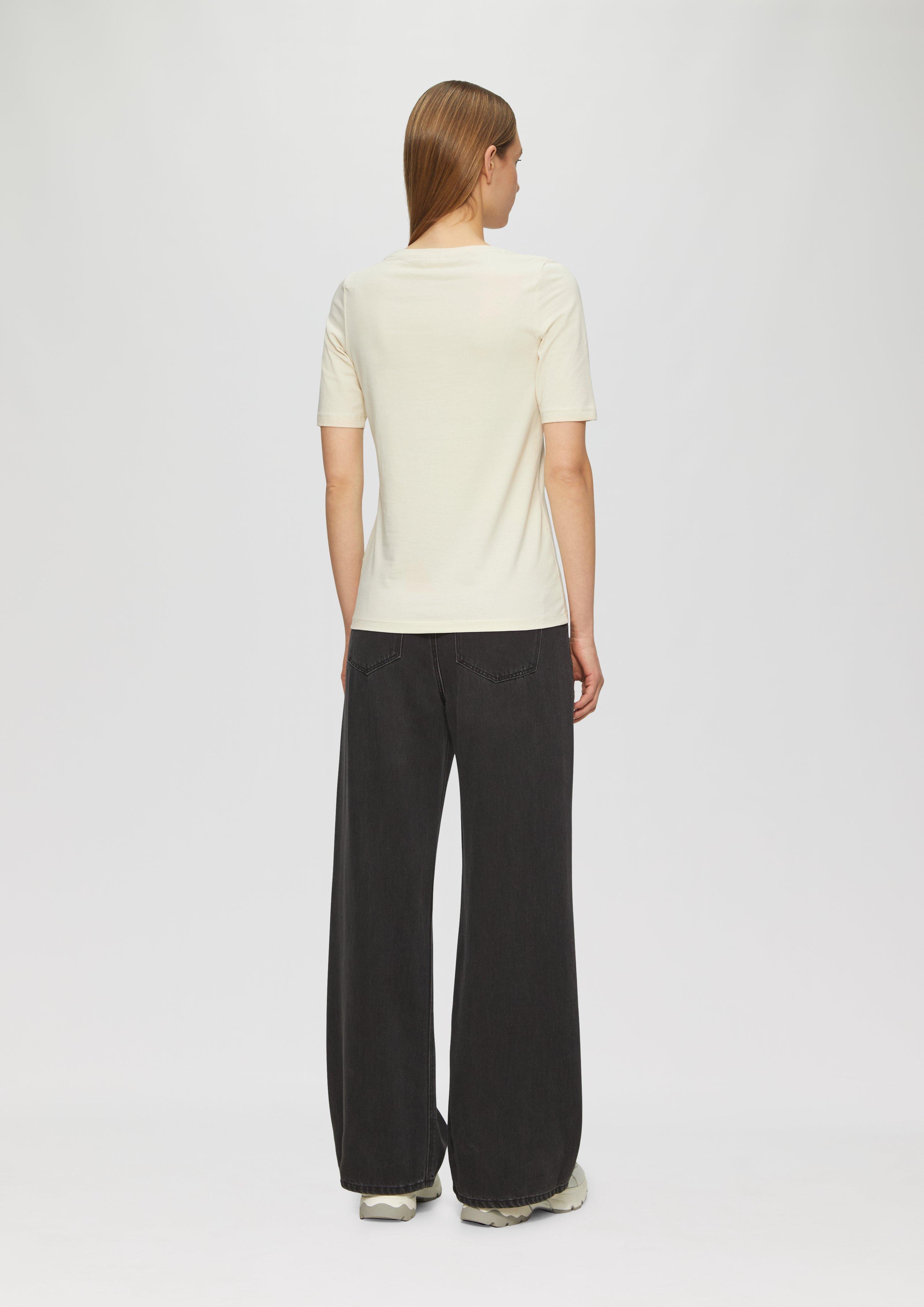 T-Shirt in 81D0, 99D0, 02D1 & 59D1