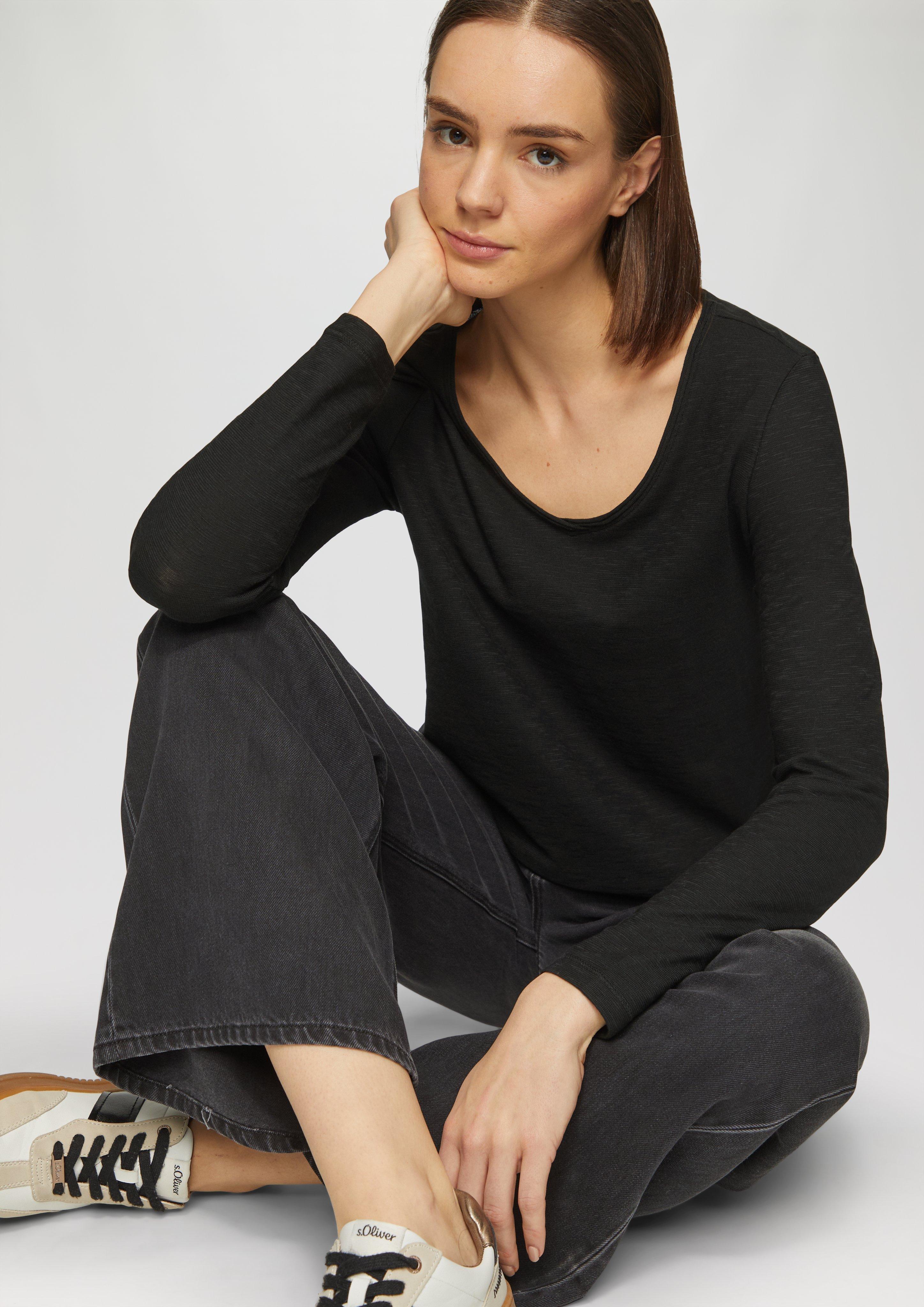 T-shirt in 9999, 0210, 5513, 7369 & 5083