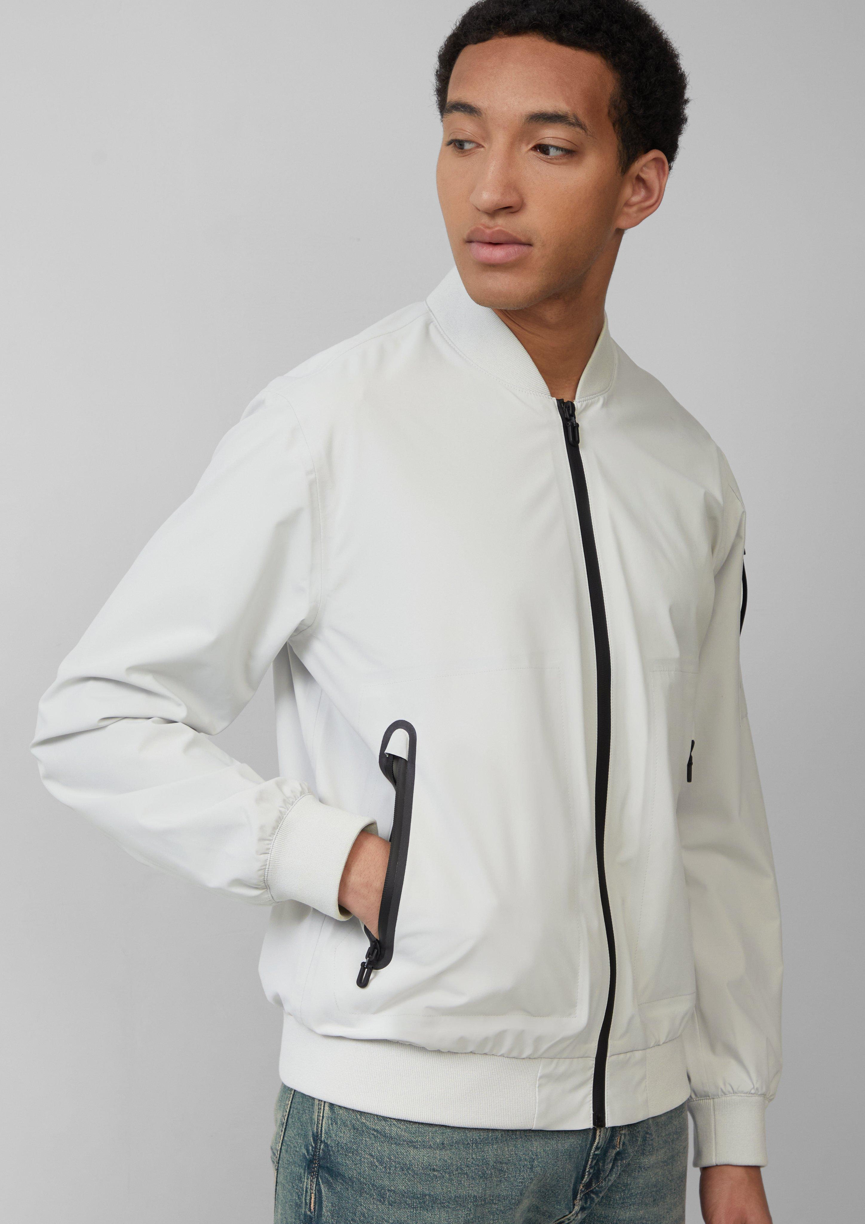 Outdoor-Jacke in 9016 & 5978