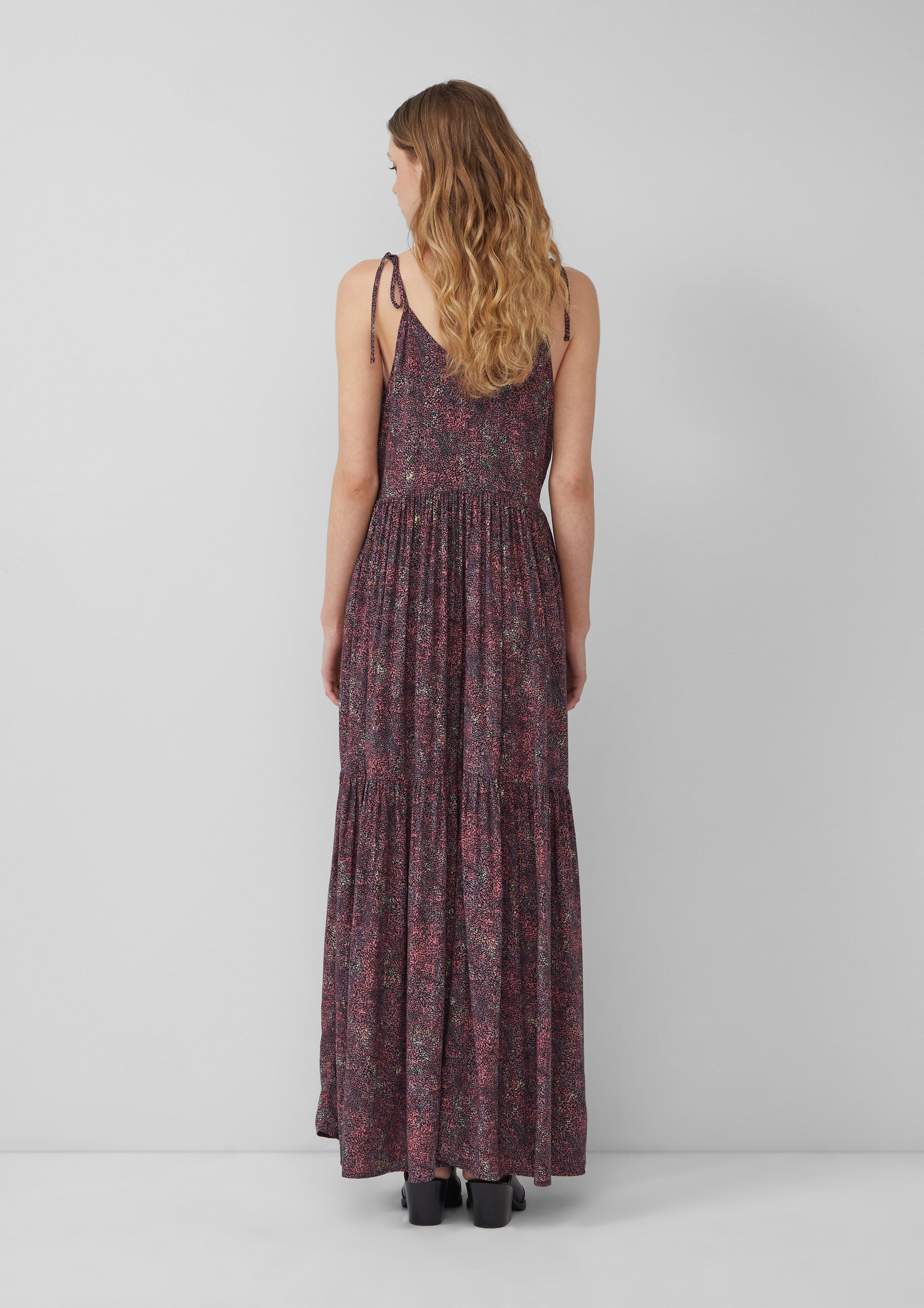 Kleid in 47A3 & 20A2