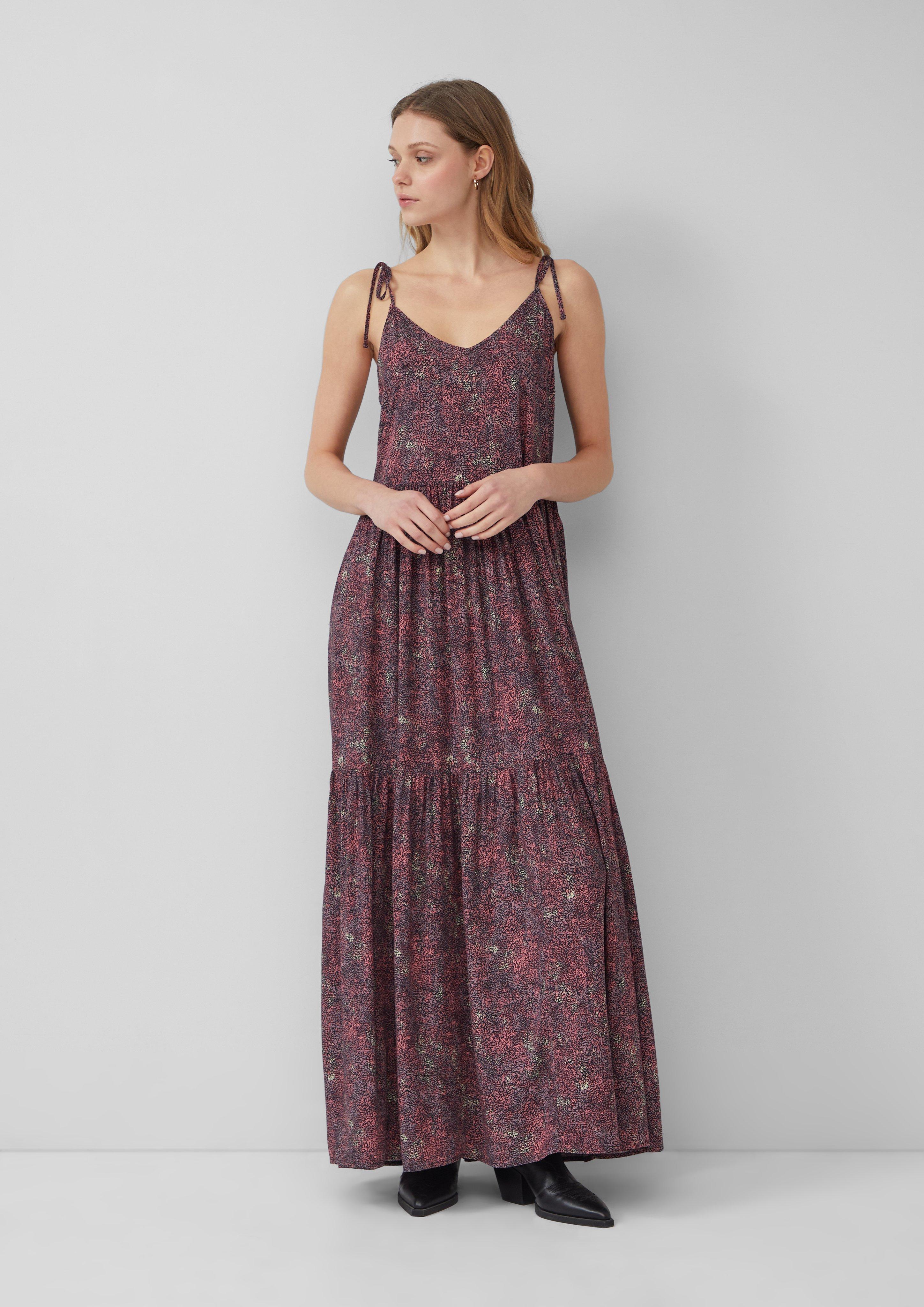 Kleid in 47A3 & 20A2