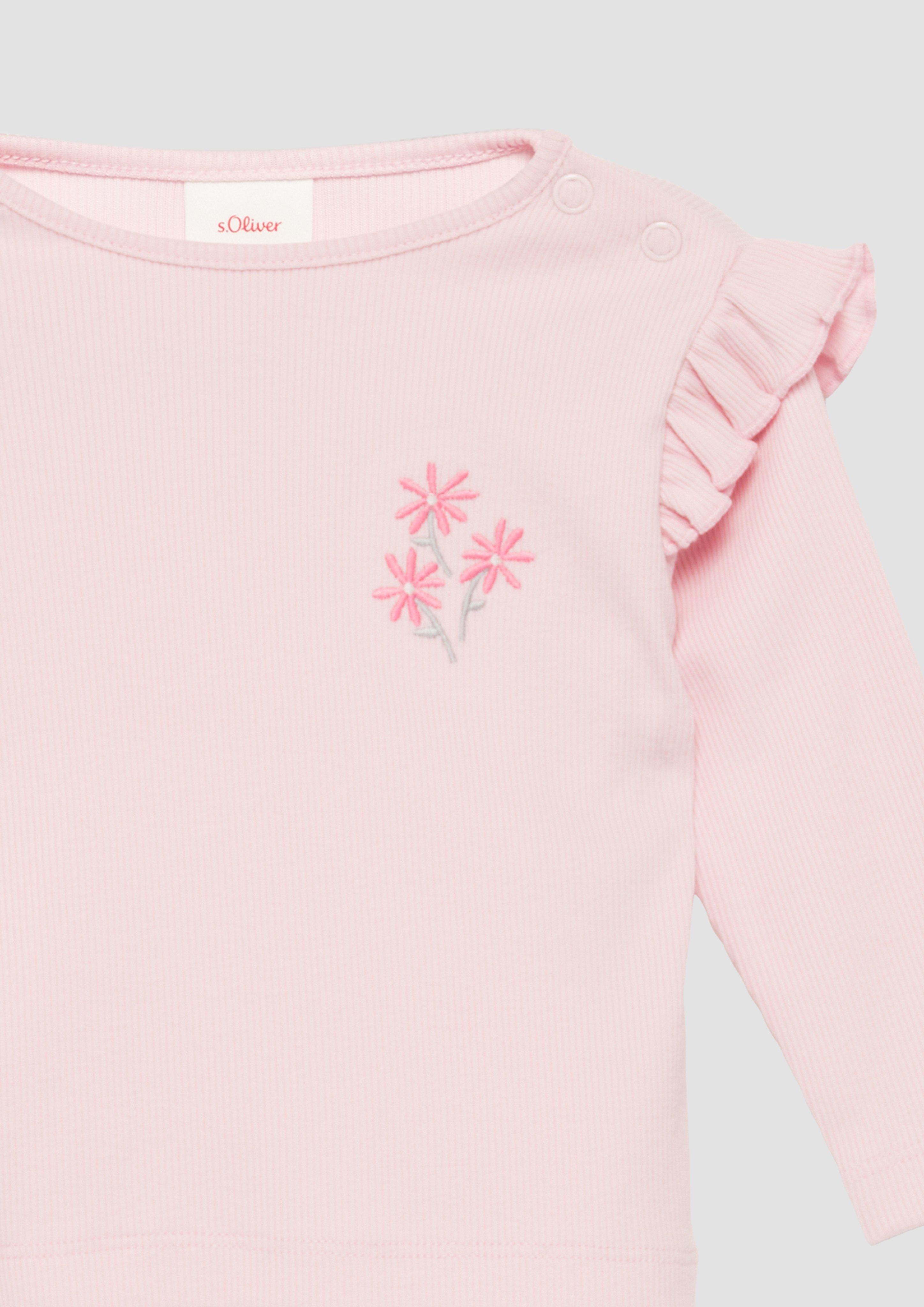 T-shirt in 4101 & 0200