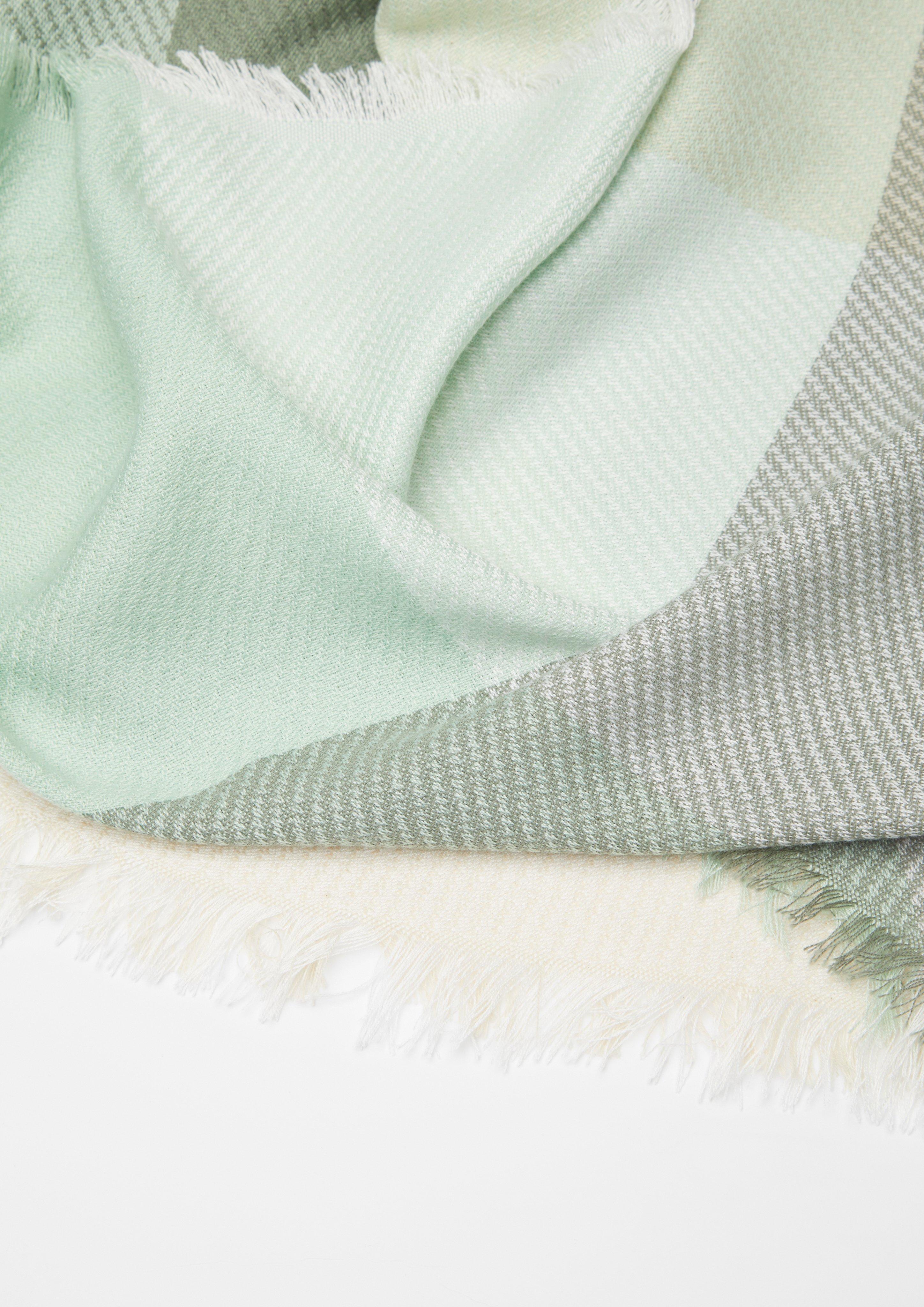 Châle in 65N9, 84N9 & 50N9