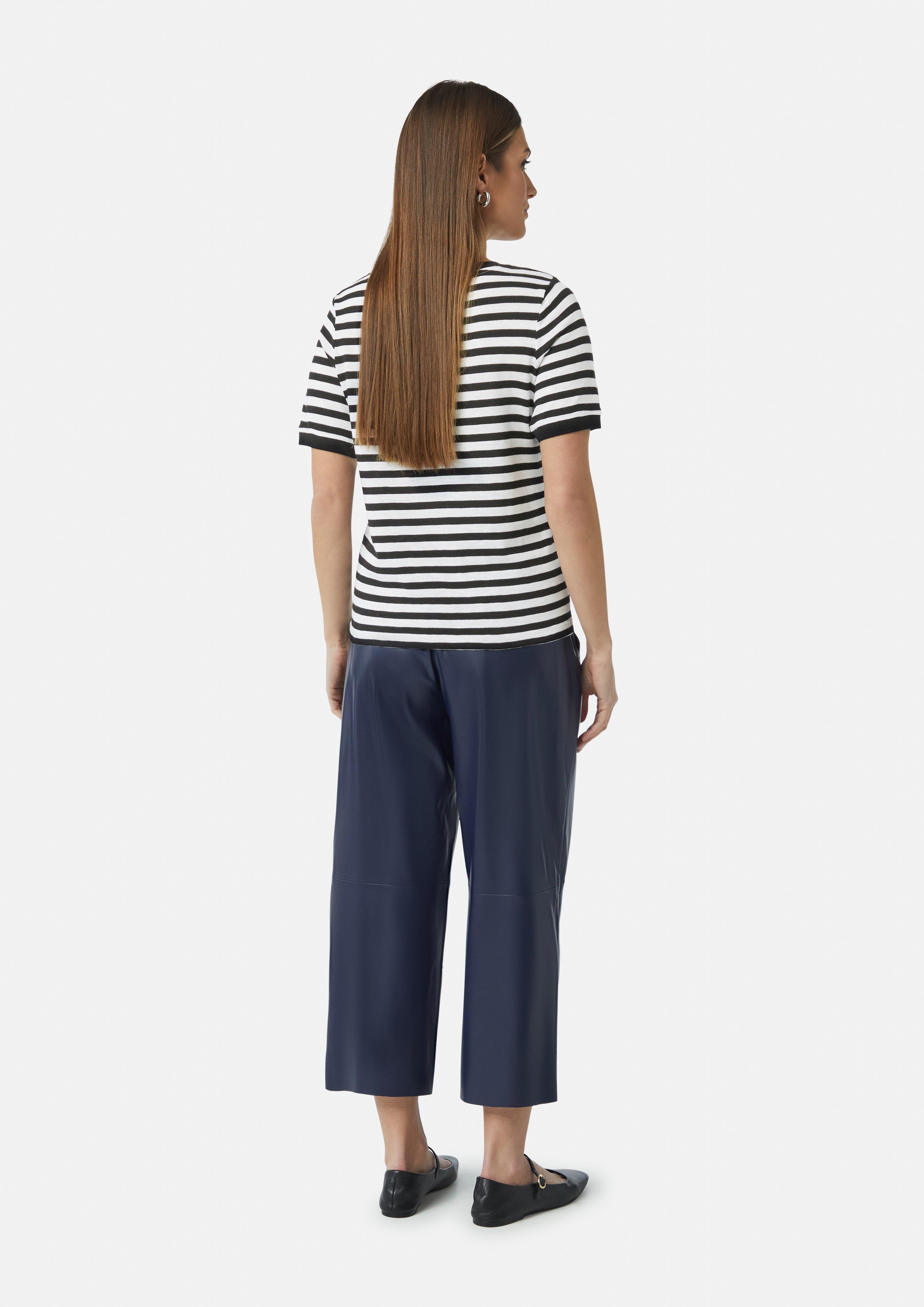 T-Shirt in 99G0 & 40G0