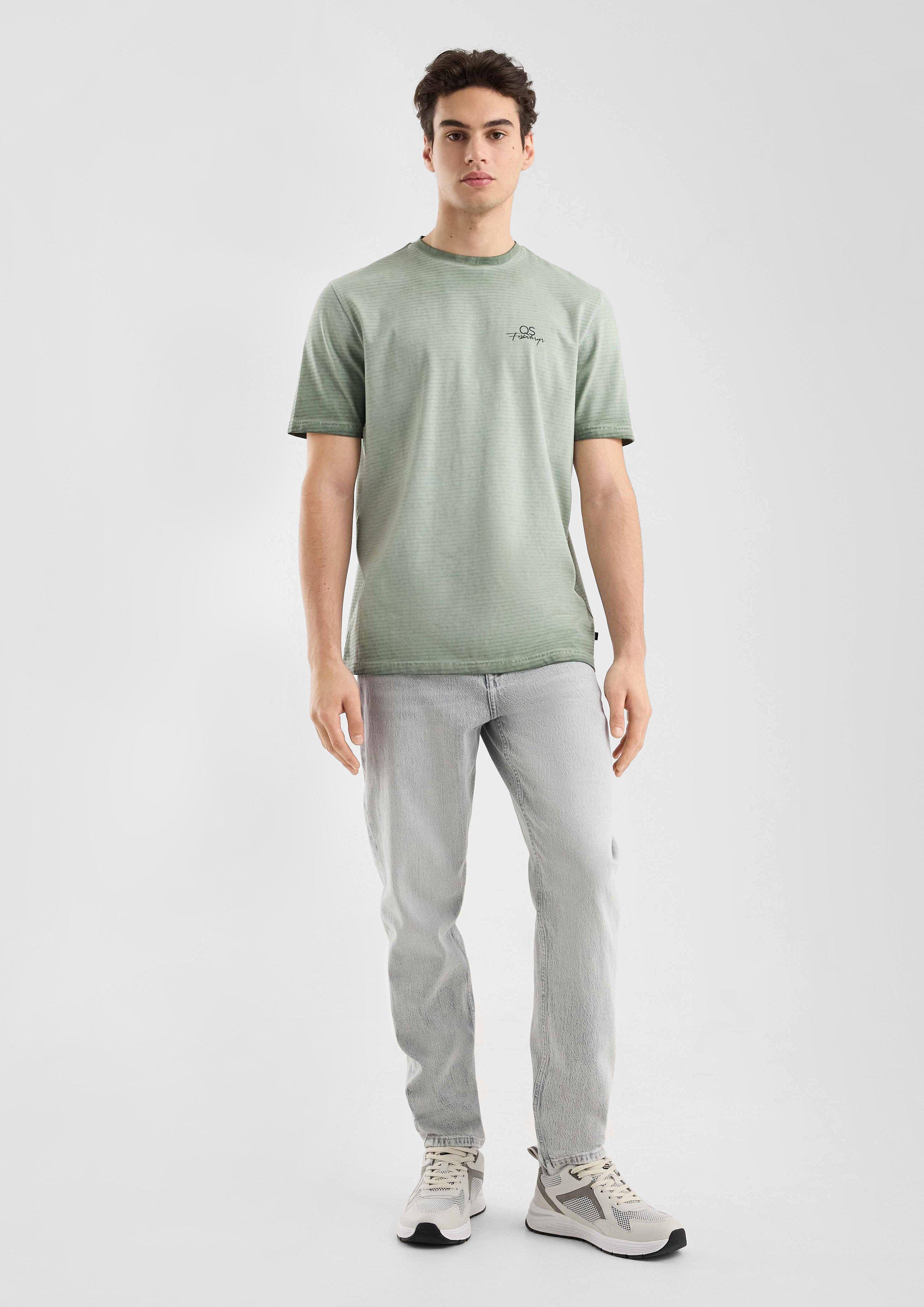 T-shirt in 7928 & 5529