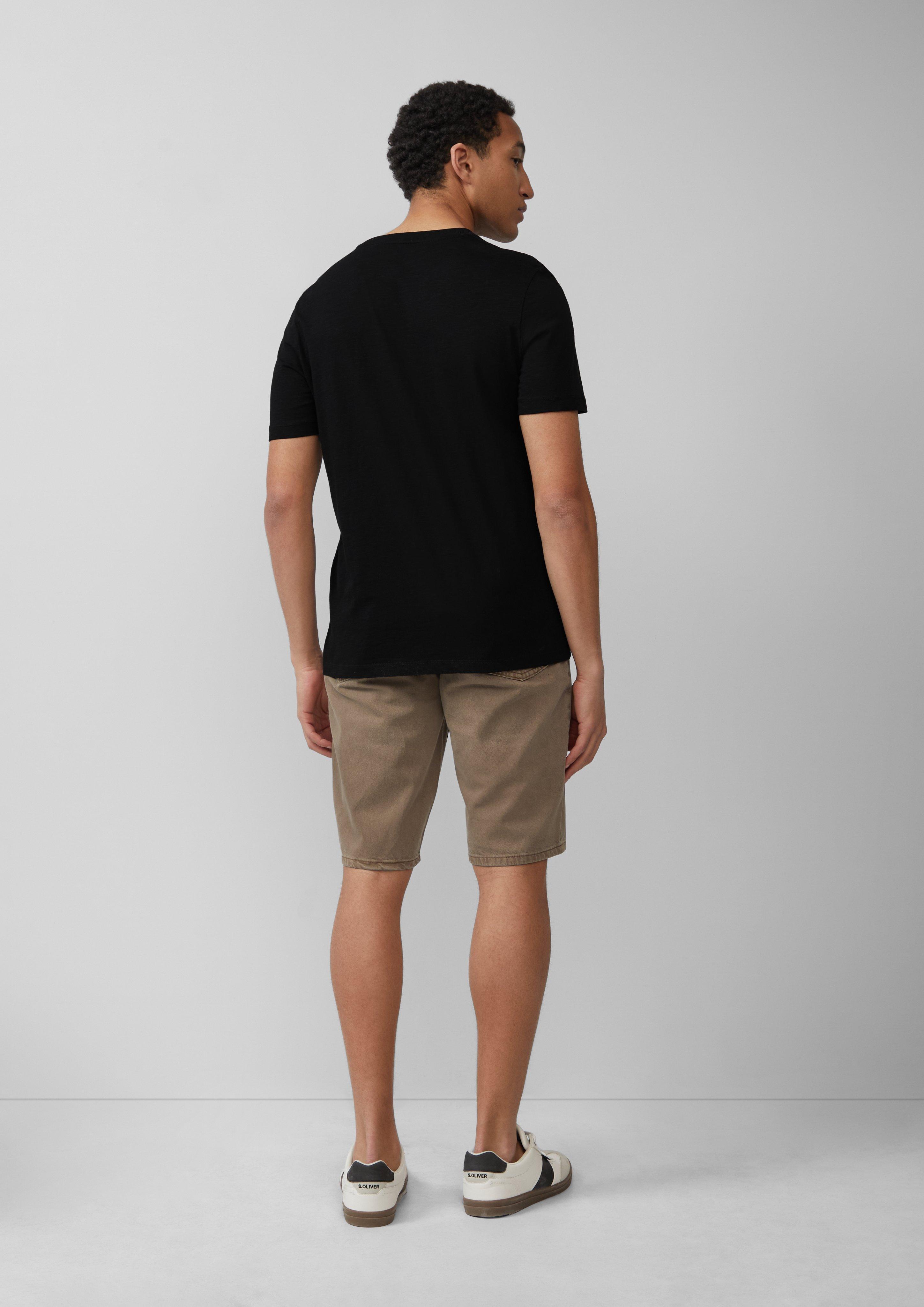 T-shirt in 9999, 8483, 4291, 5852, 6259 & 0120