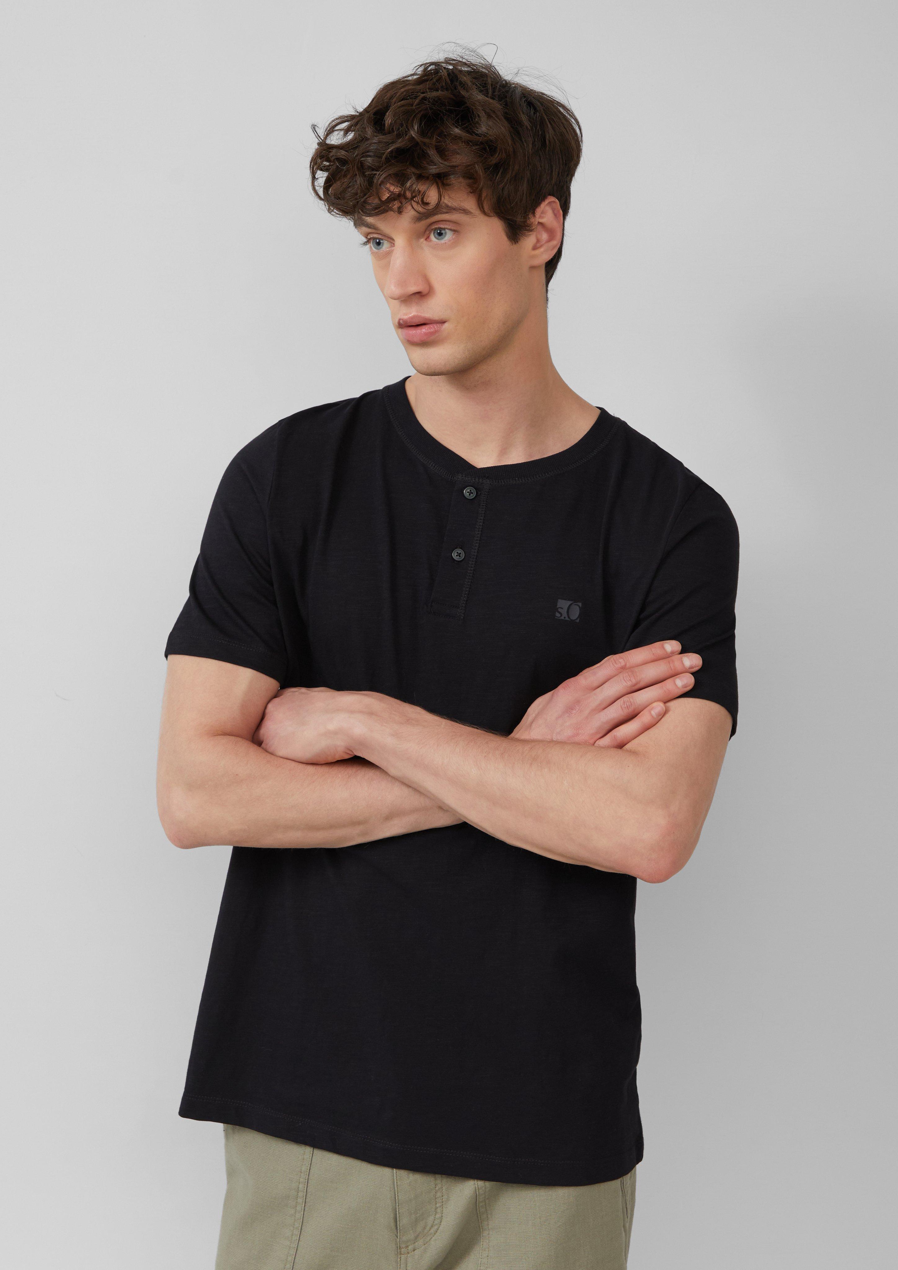 T-shirt in 9999, 5852, 6259 & 0120