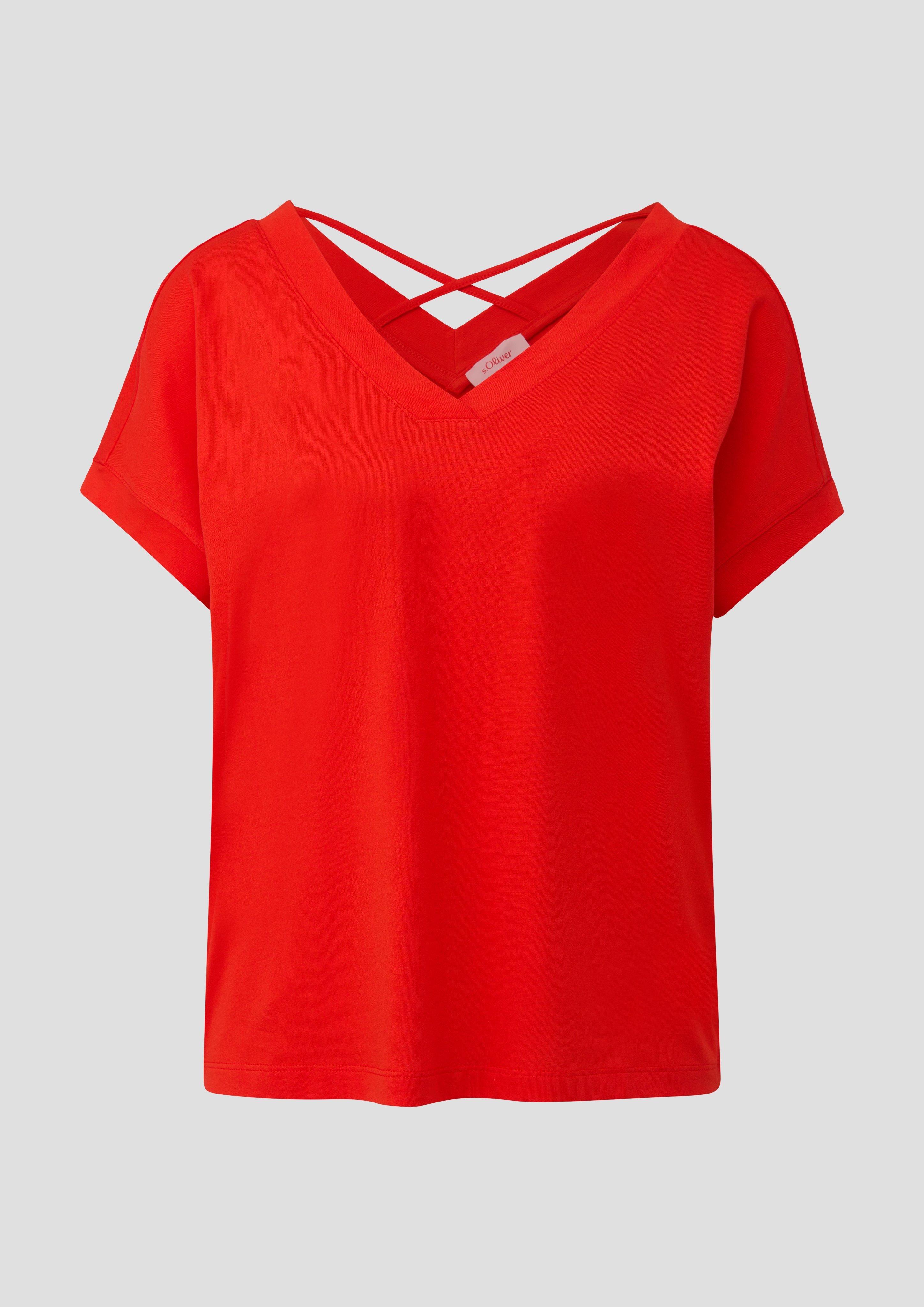 s.Oliver - Relaxed-Fit-Shirt mit V-Ausschnitt und gekreuztem Riemen-Detail am Rücken, Damen, rot