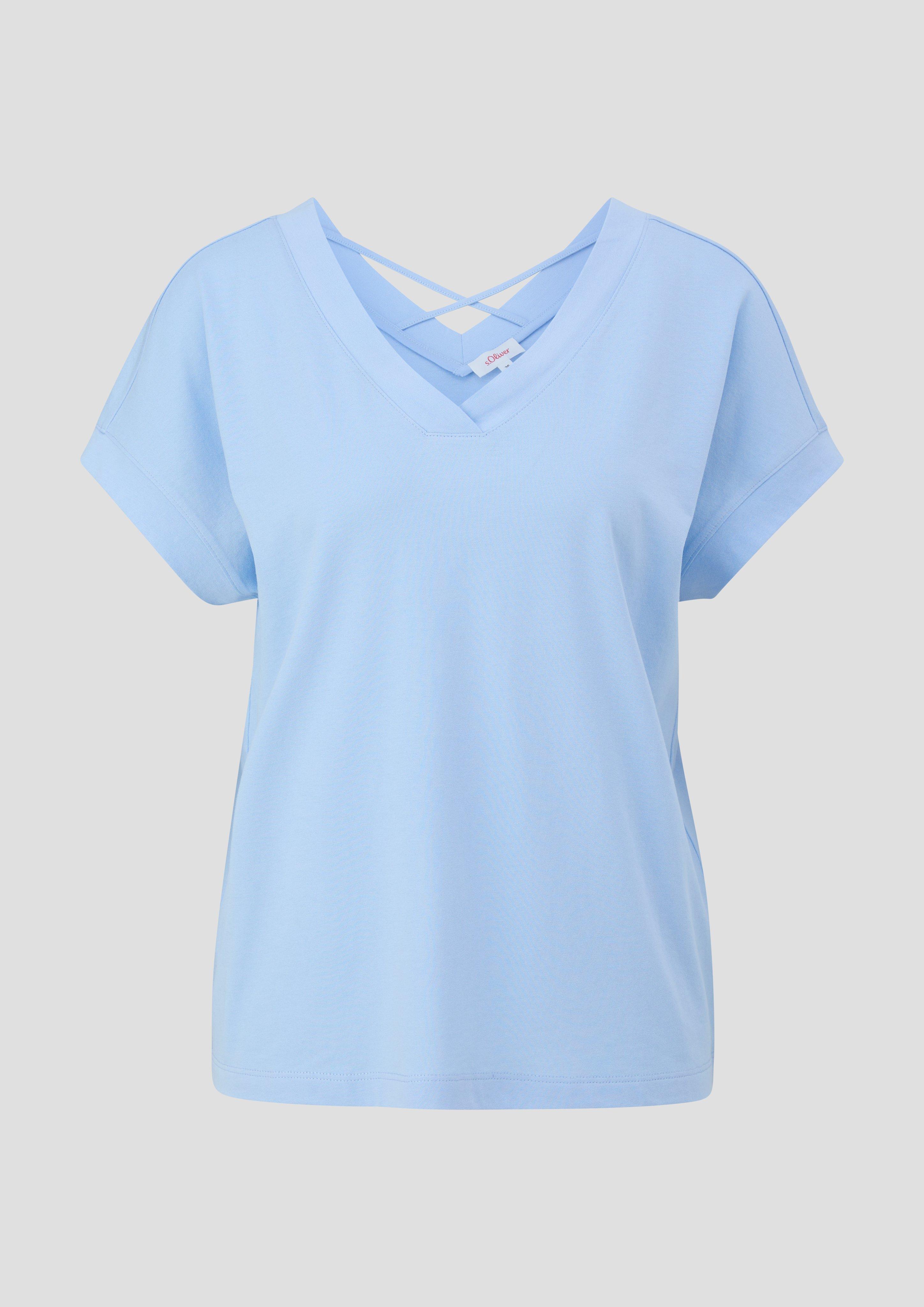 s.Oliver - Relaxed-Fit-Shirt mit V-Ausschnitt und gekreuztem Riemen-Detail am Rücken, Damen, blau