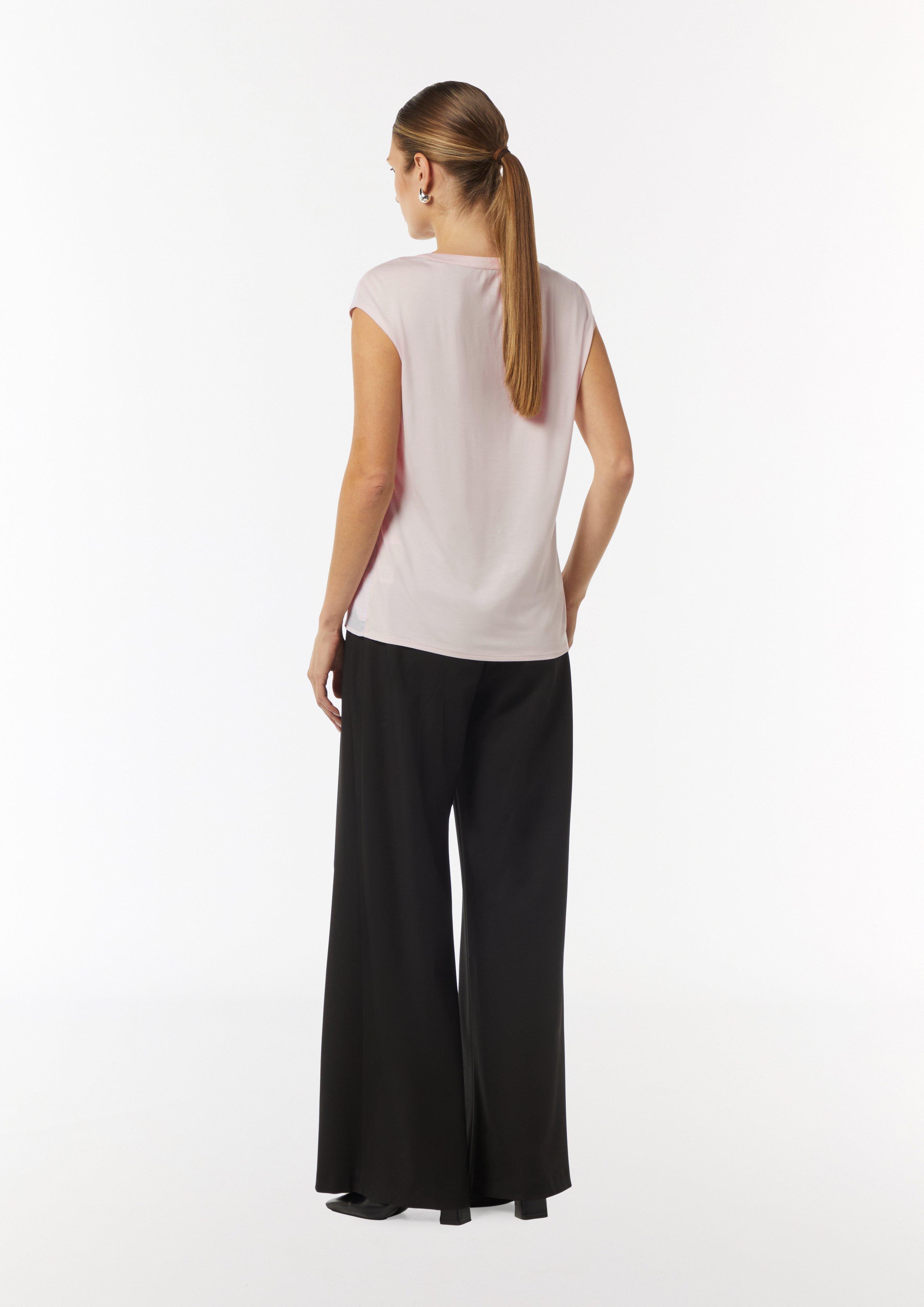 T-Shirt in 40B0 & 50A3