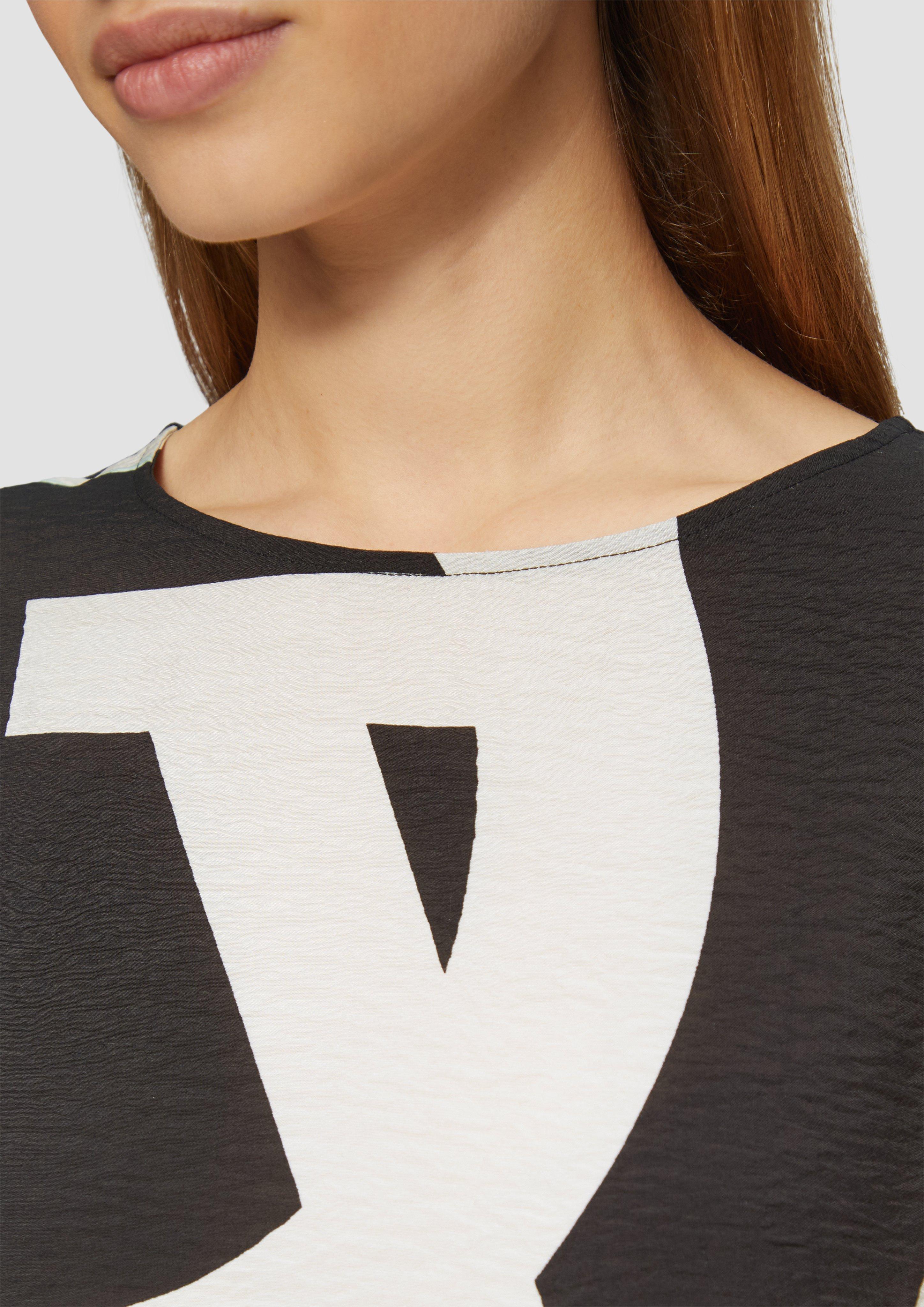 T-shirt in 99D0 & 02E1