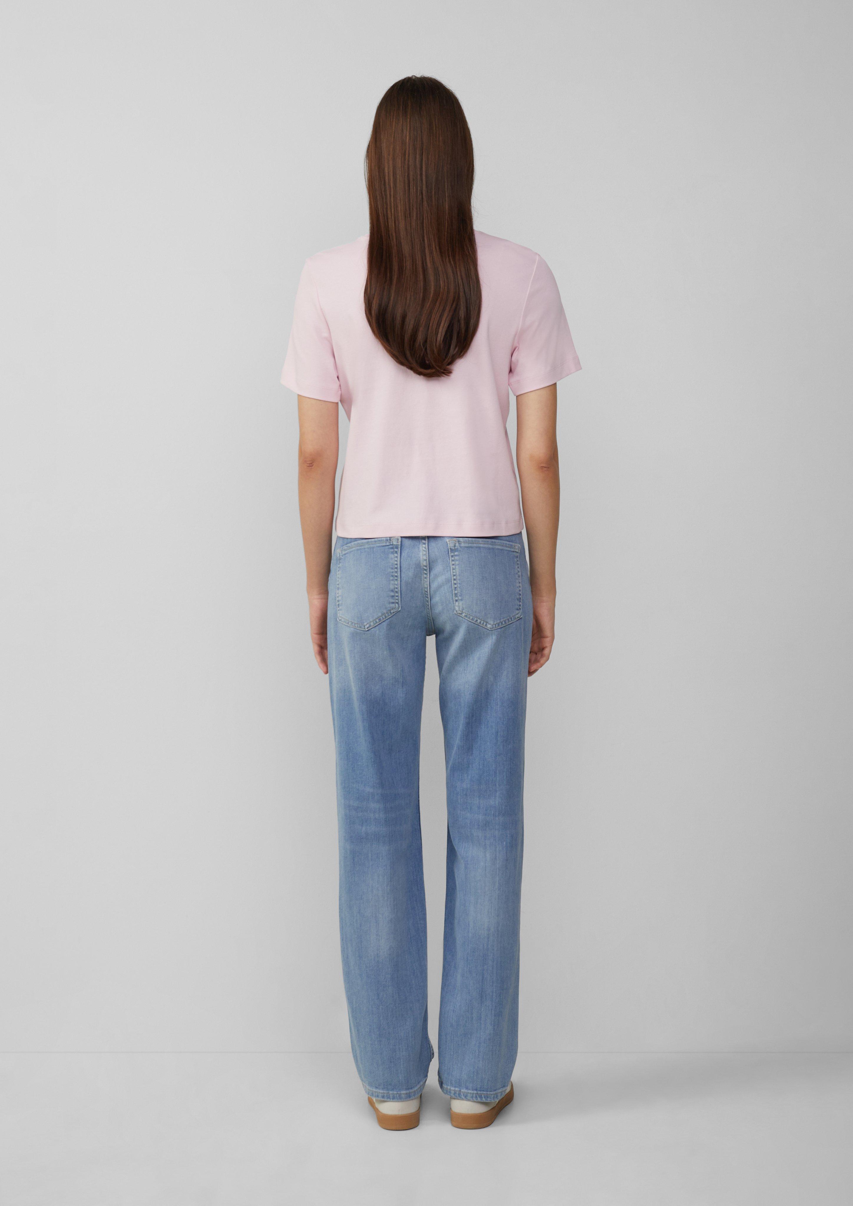 T-shirt in 4101, 9999, 5513, 3090, 5083, 0100, 6933, 5527 & 3902