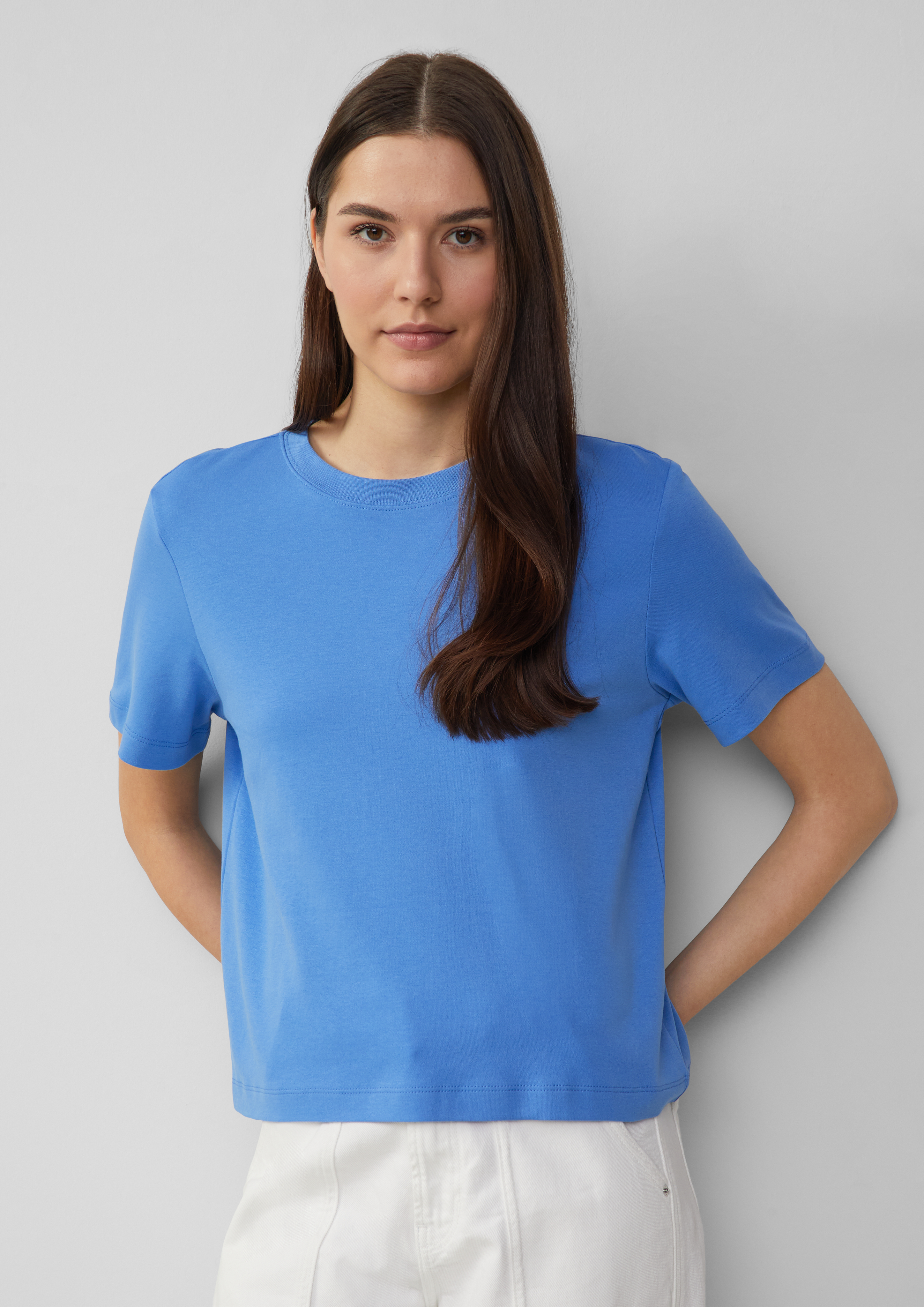 T-shirt in 5513, 9999, 3090, 5083, 4101, 0100, 6933, 5527 & 3902