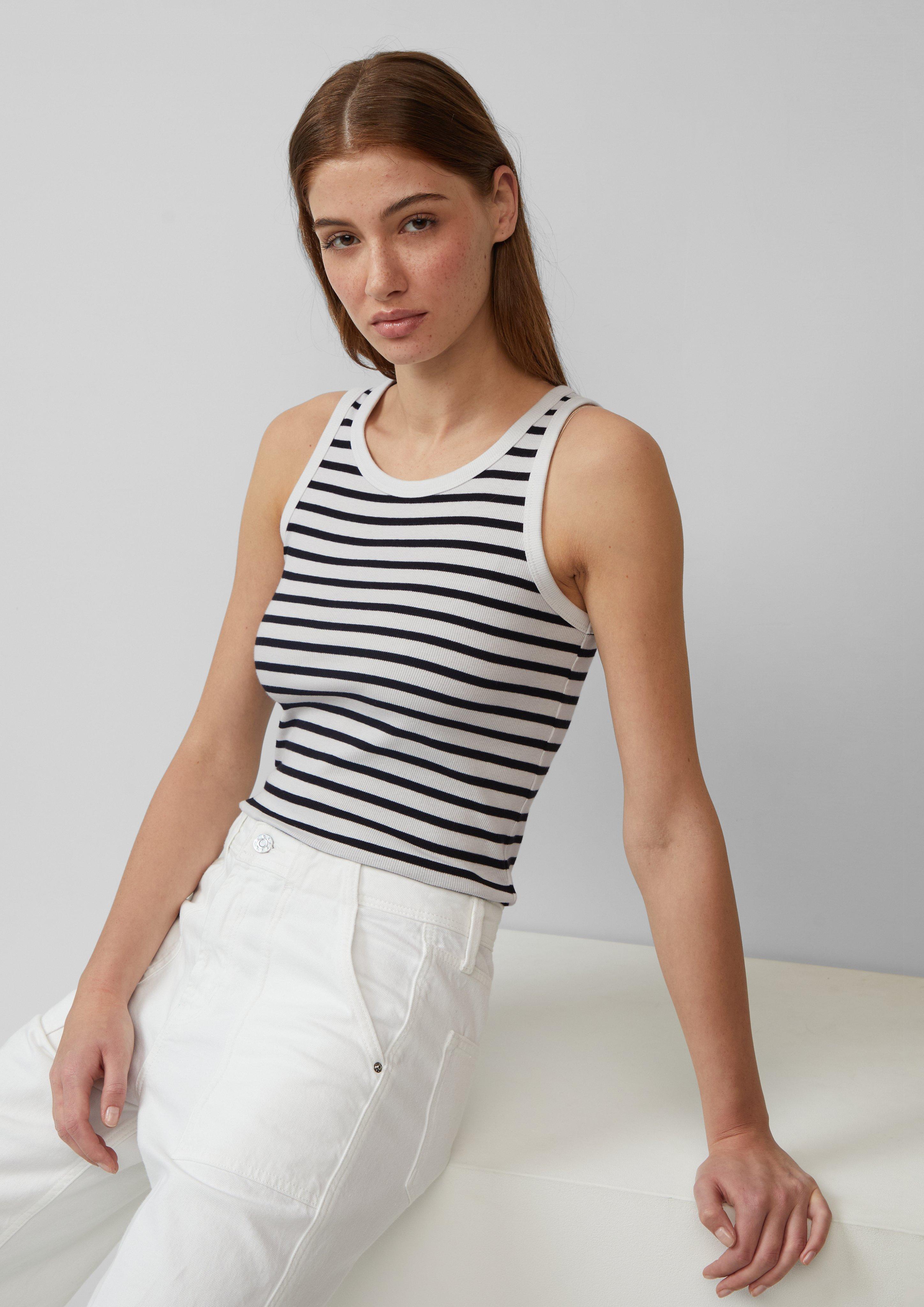 T-Shirt in 02G1, 9999, 81H1, 0210 & 8100