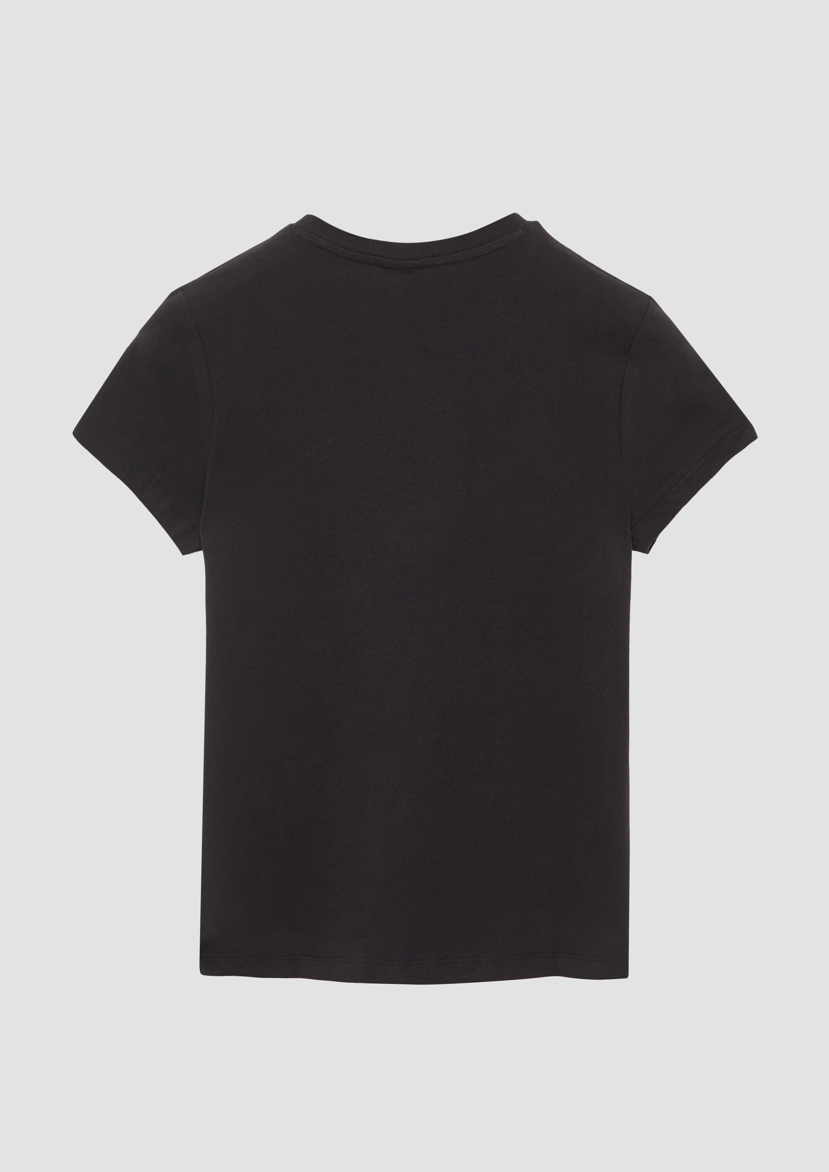 T-shirt in 9999 & 0100