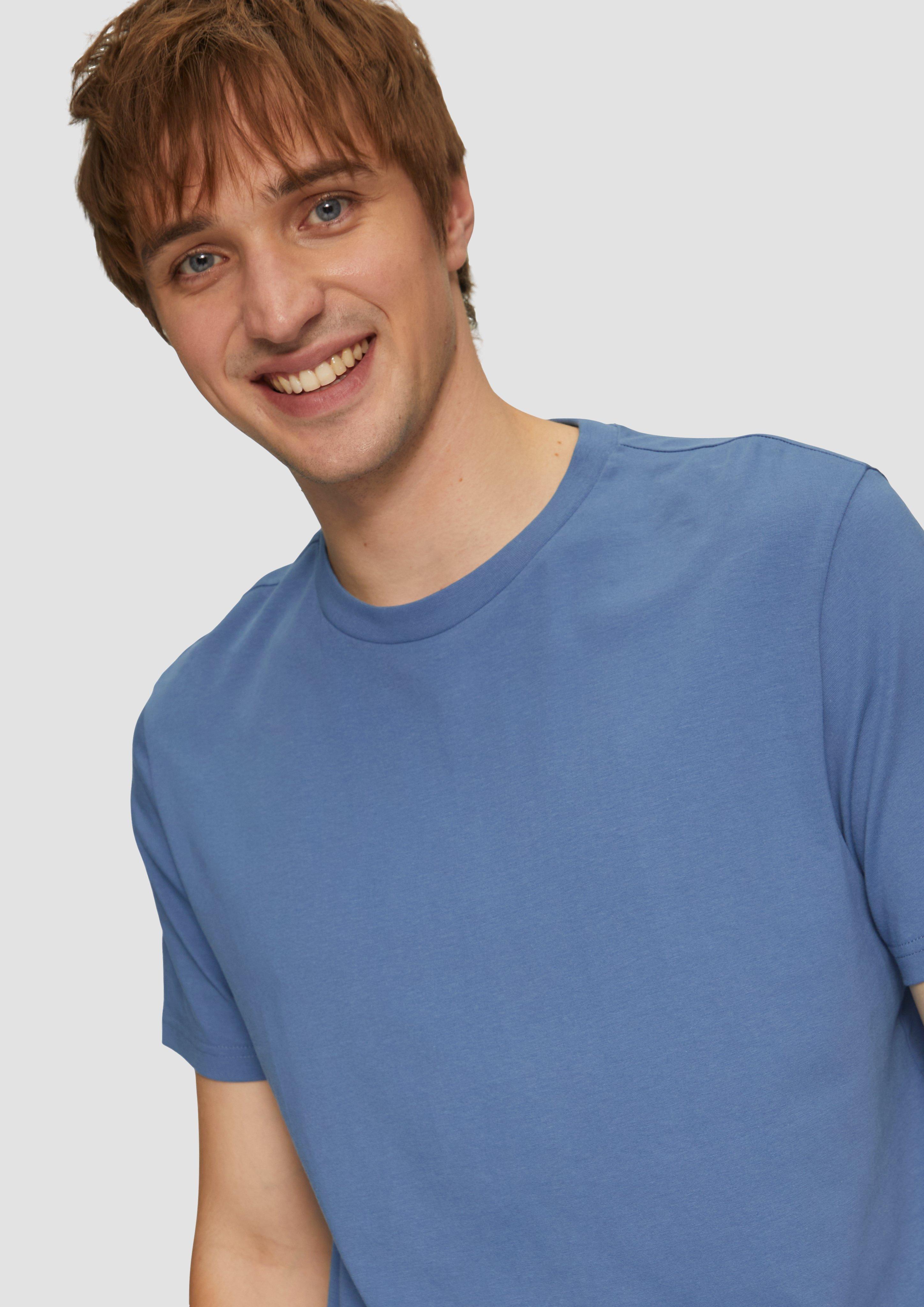 T-shirt in 5445, 9730 & 8596