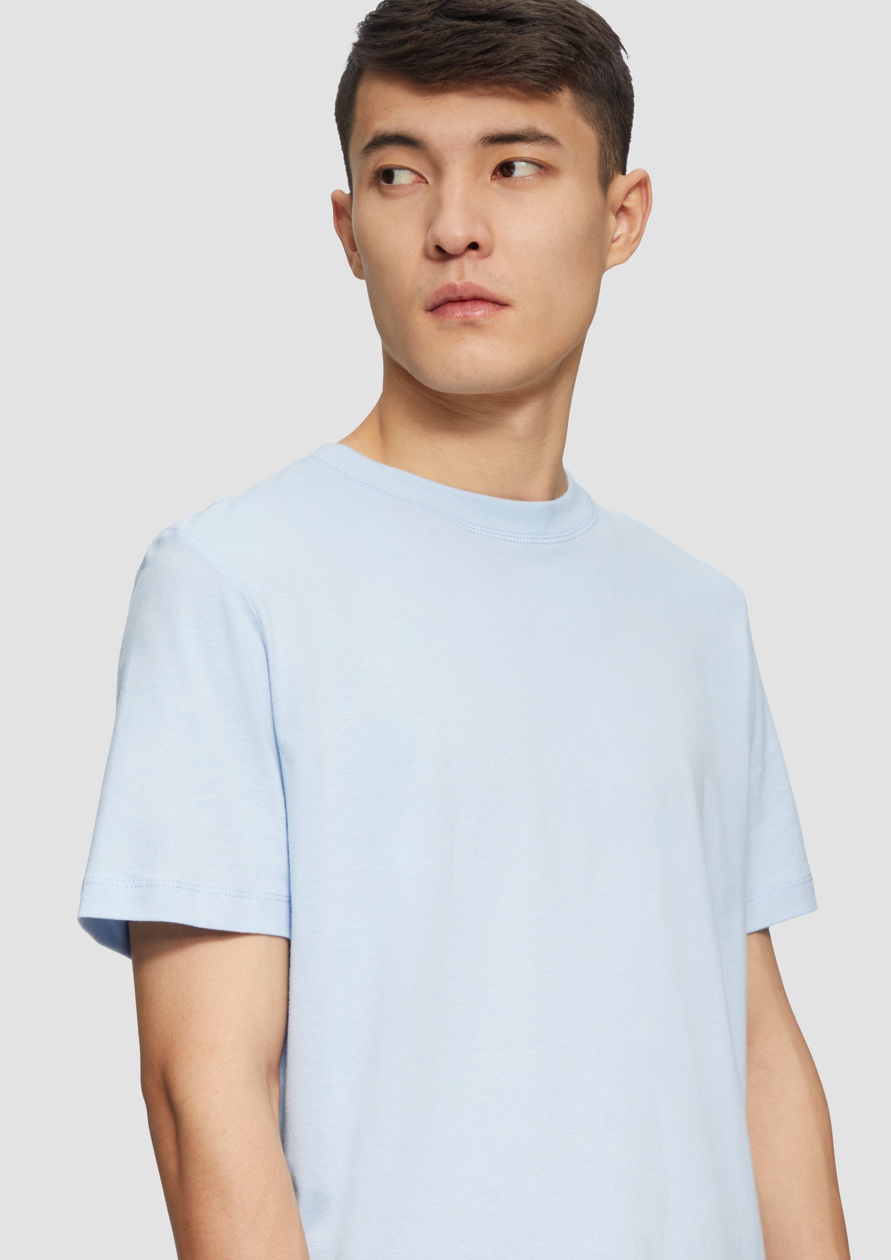 T-Shirt in 5302, 8483, 5852, 5510, 0330 & 4291