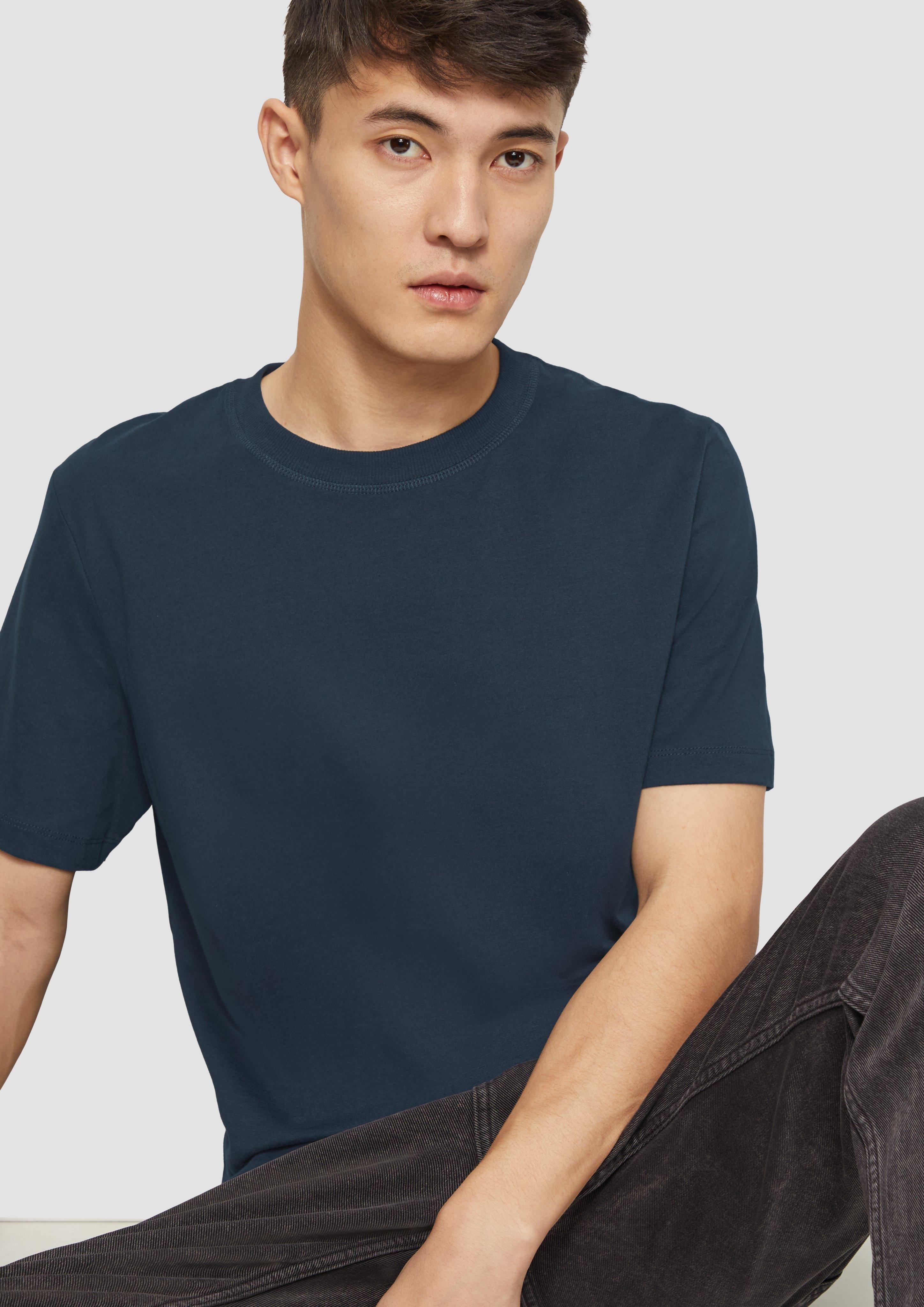 T-Shirt in 5852, 8483, 5510, 0330 & 4291