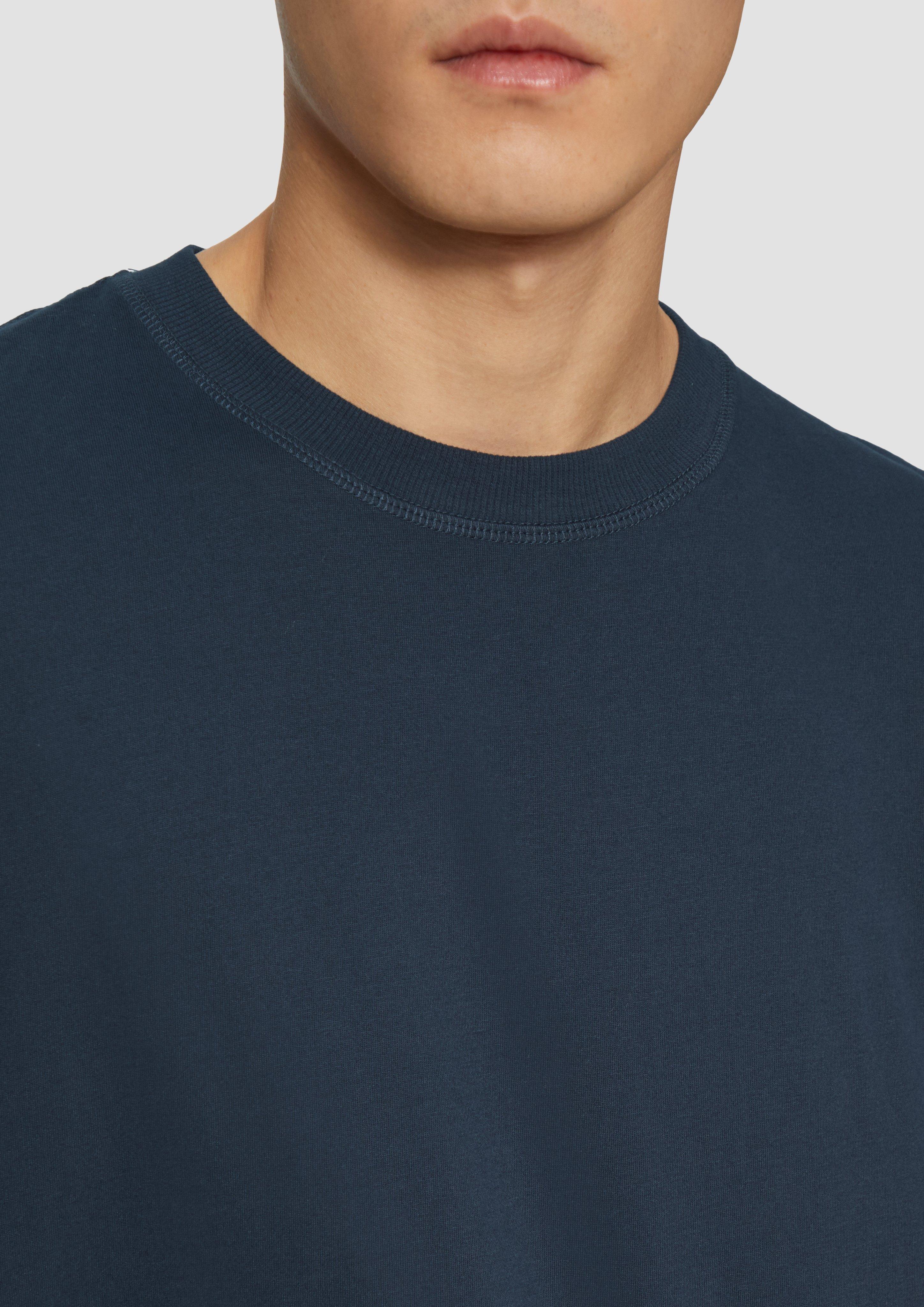 T-Shirt in 5852, 8483, 5510, 0330 & 4291