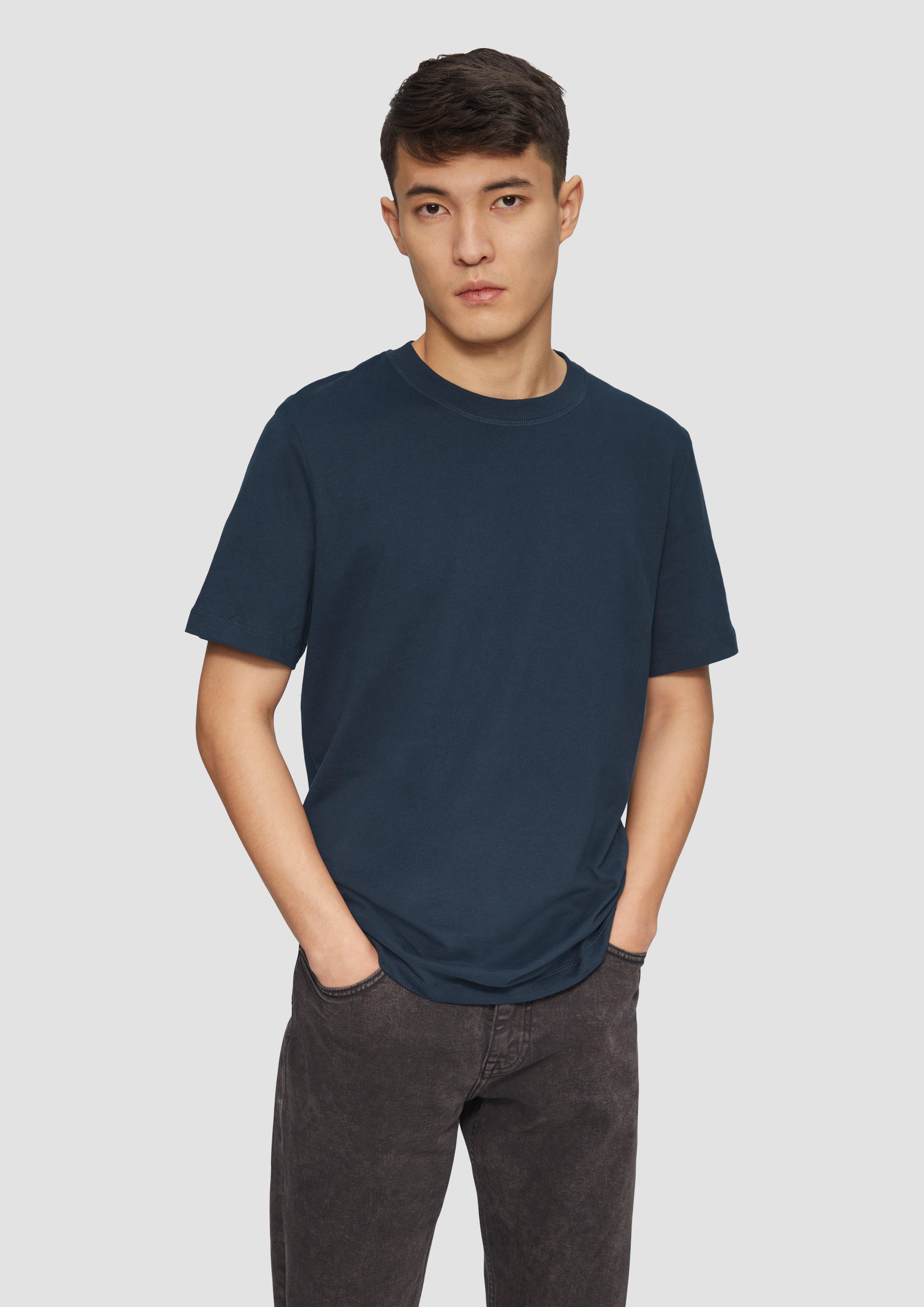 T-Shirt in 5852, 8483, 5510, 0330 & 4291