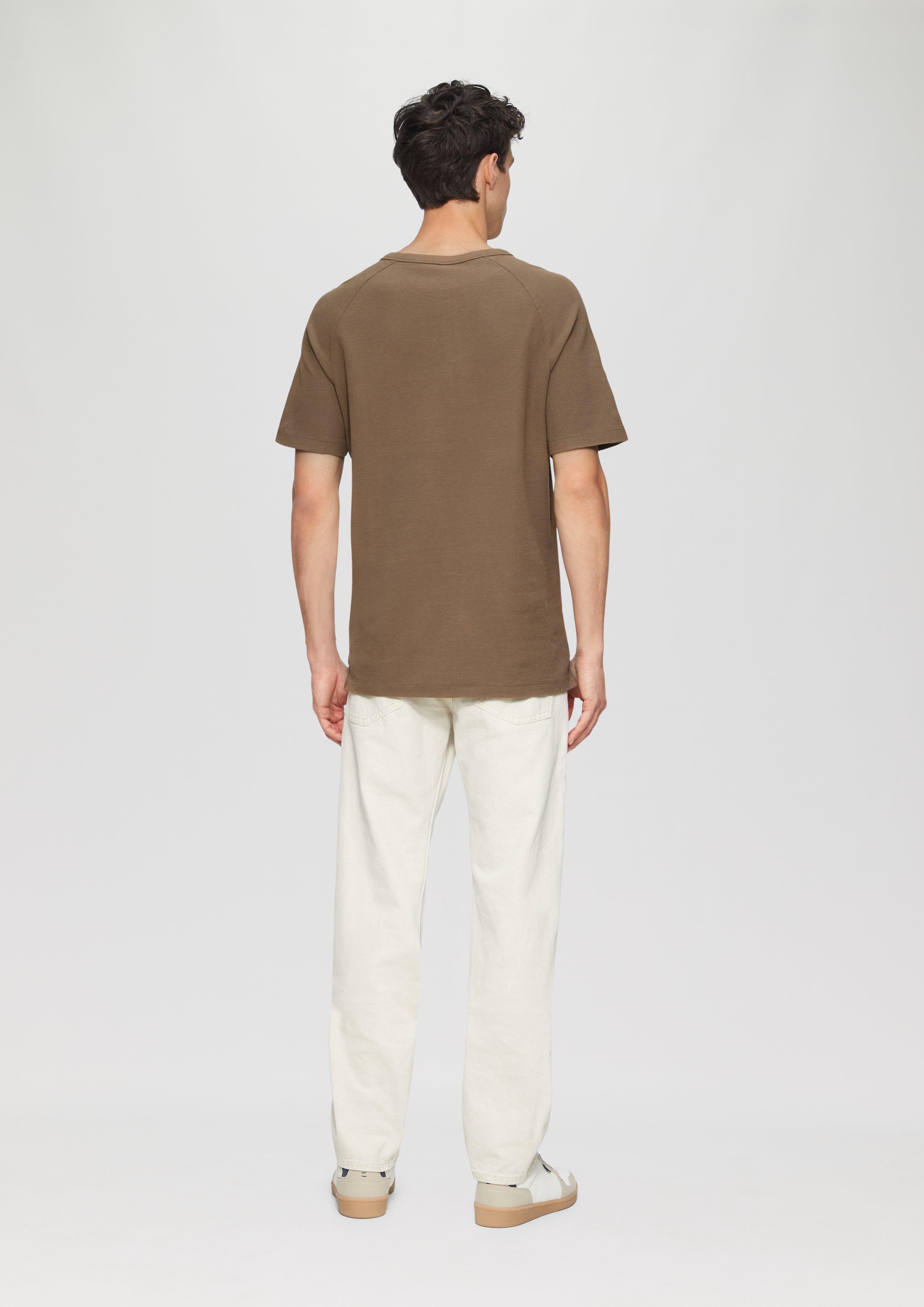 T-Shirt in 8483, 4291, 0330 & 5852