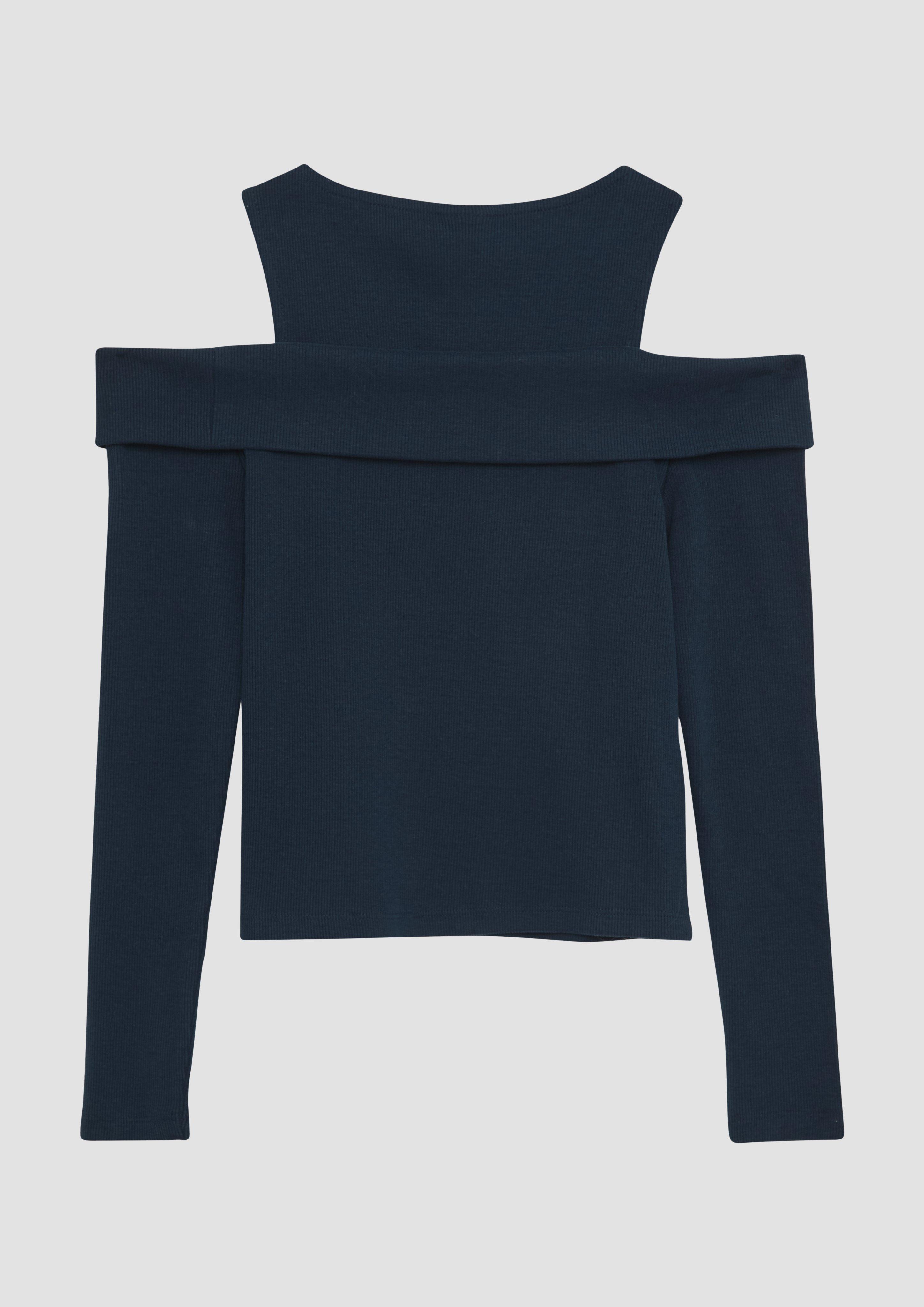 T-shirt in 5952, 0100 & 53A1