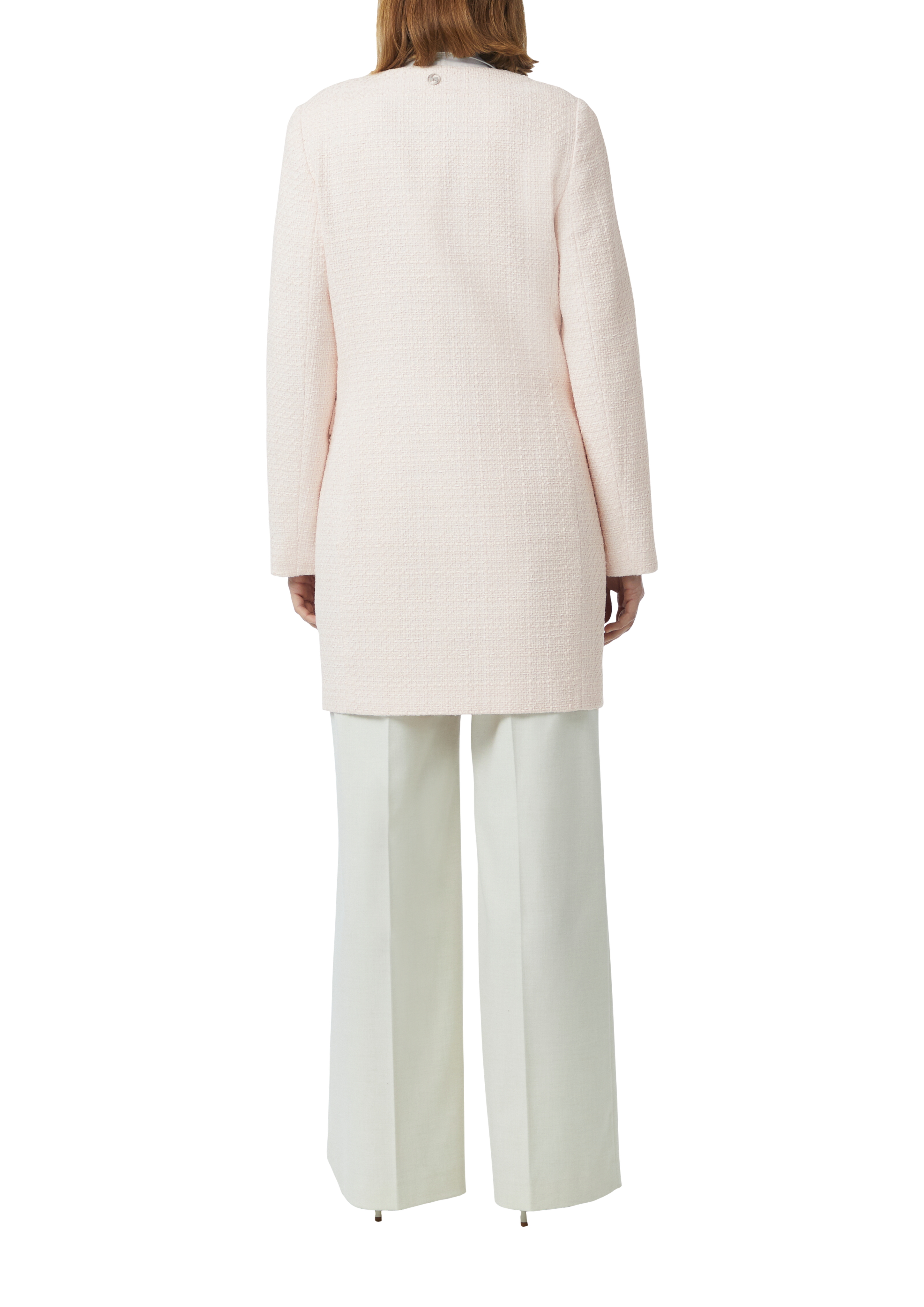 Thumbnail - Outdoor-Mantel