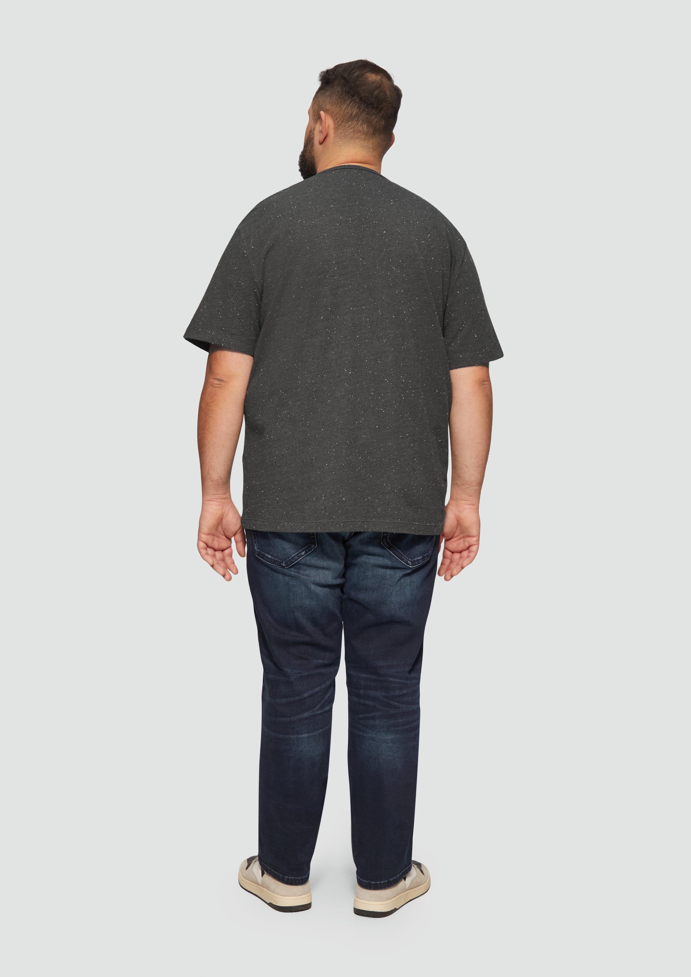 T-shirt in 9823 & 6767