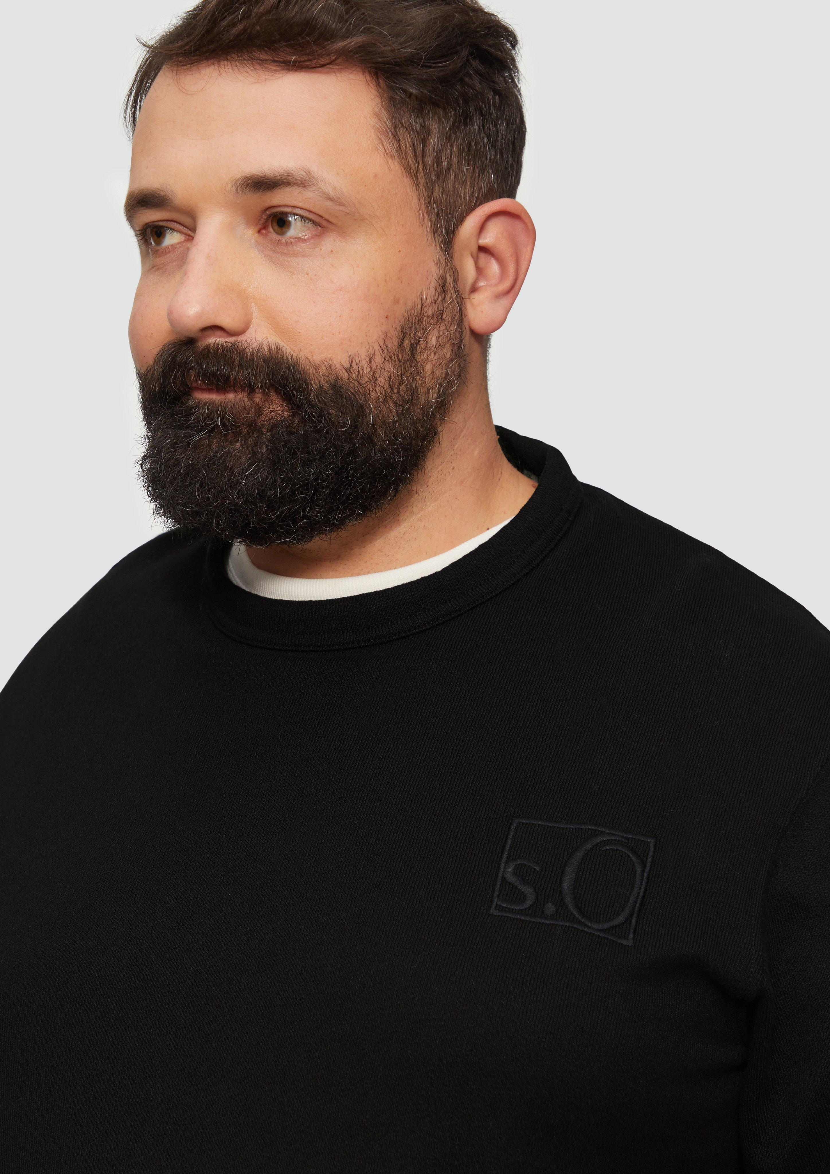 Sweatshirt in 9999 & 6767