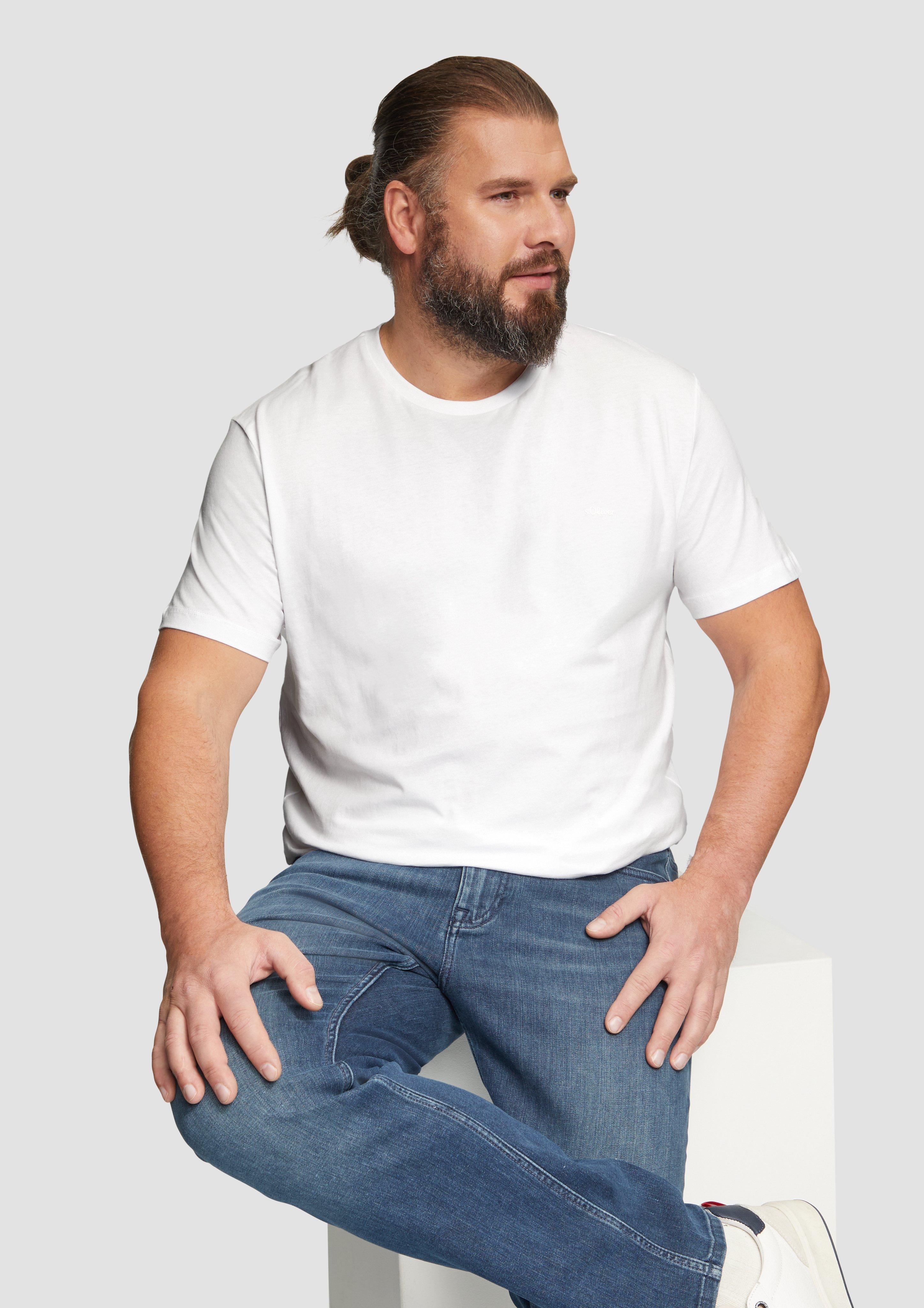 T-Shirt in 0100, 5612 & 4708