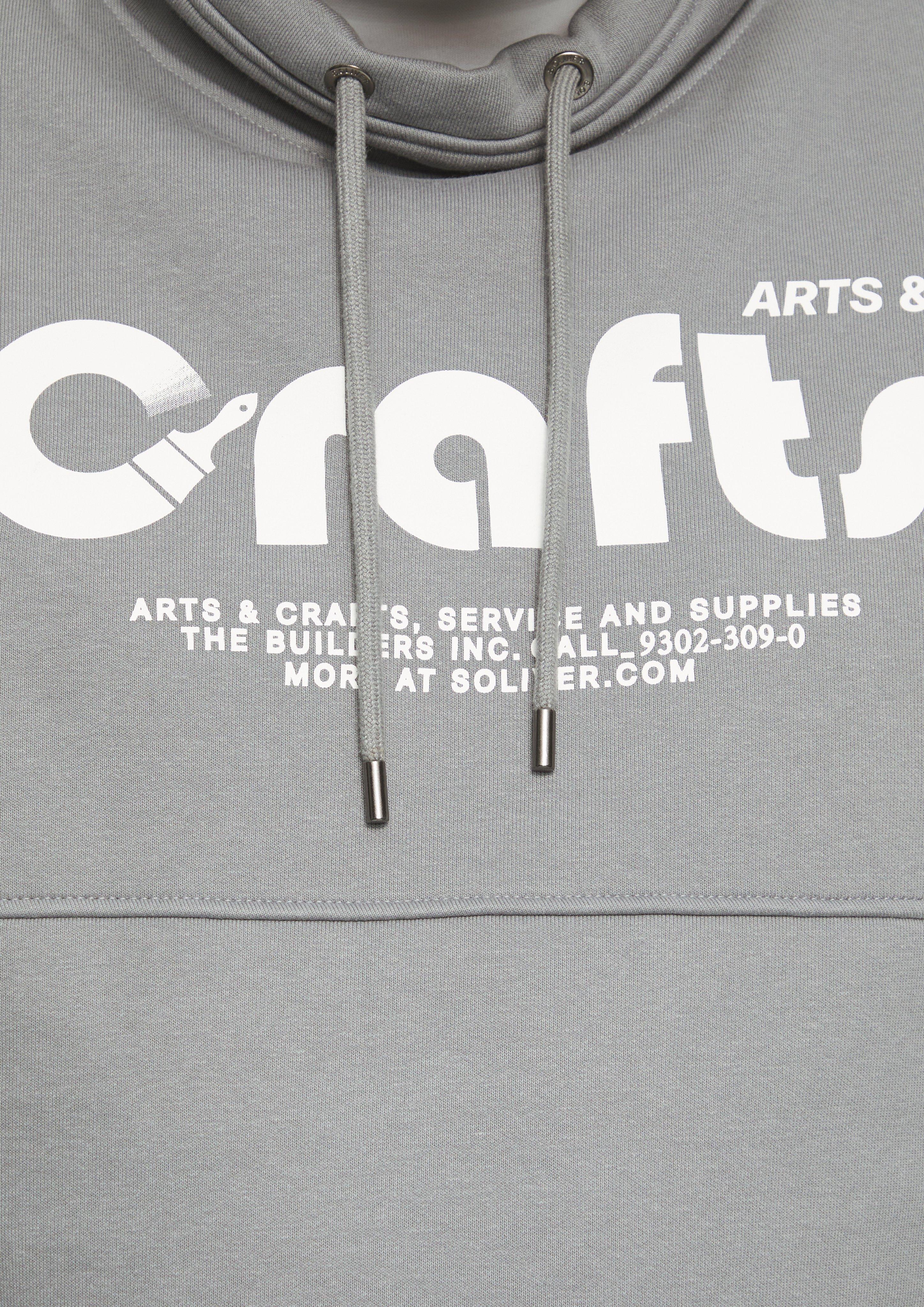 Sweatshirt in 95D1 & 59D1