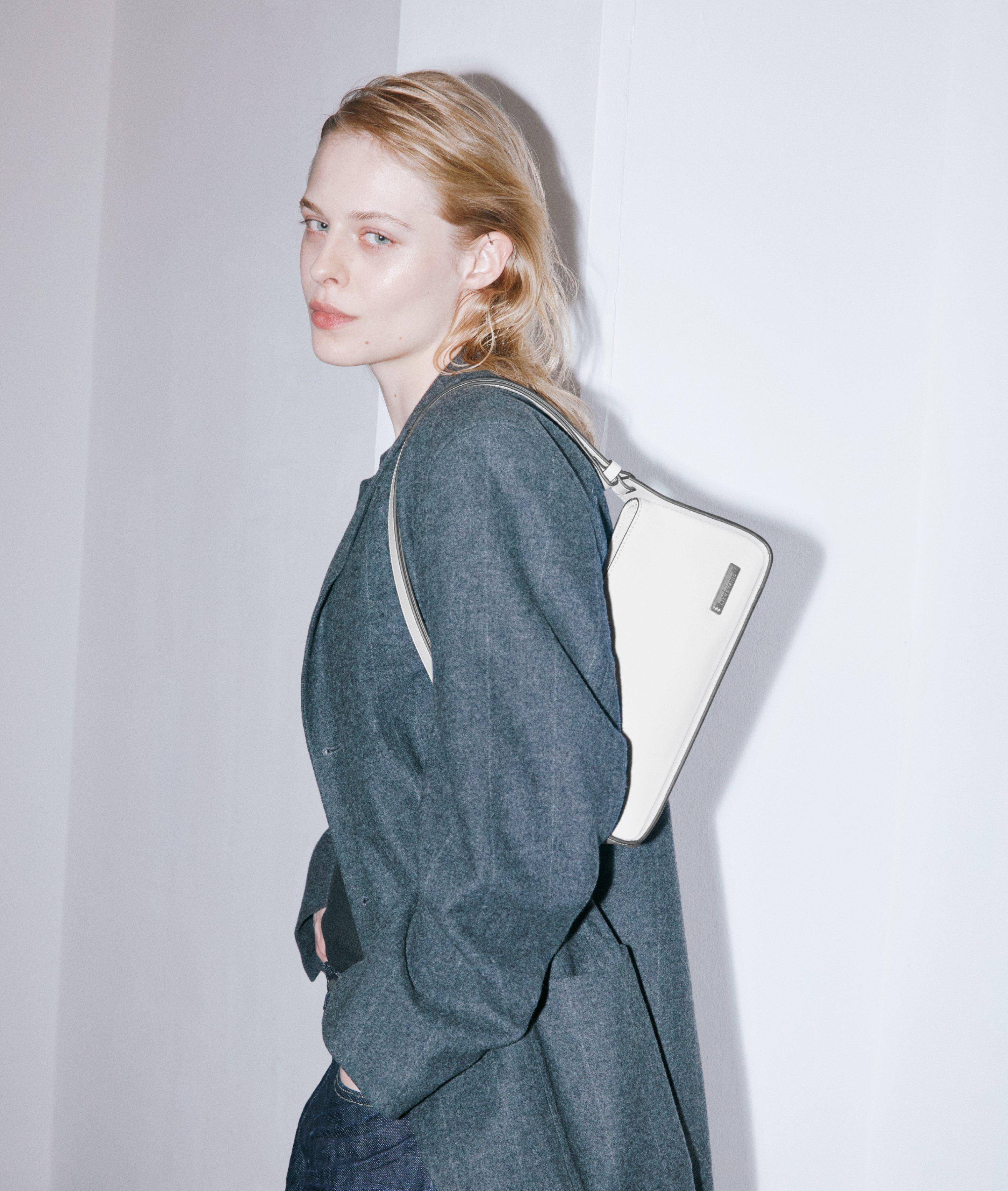・・LIEBE・・ Ren Crossbody S - black | LIEBESKIND BERLIN