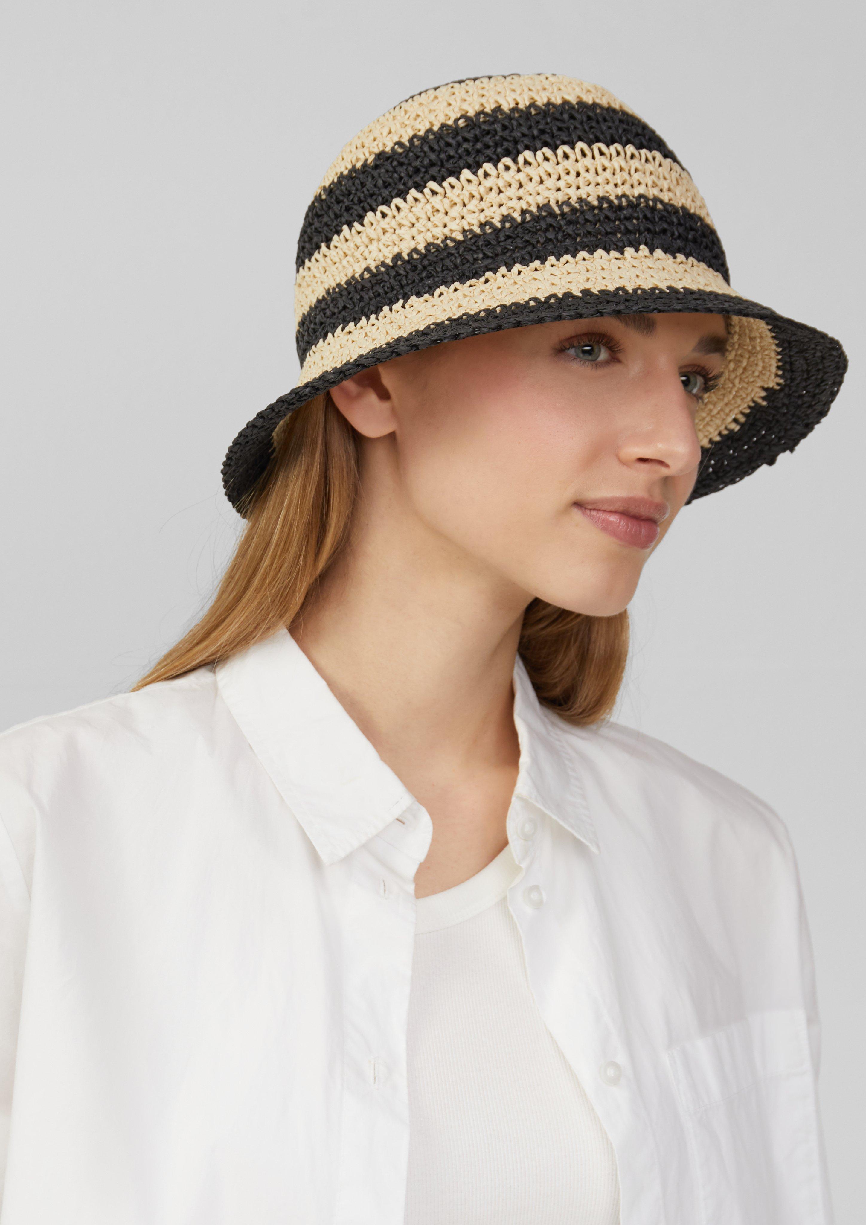 Chapeau in 99G7, 8461, 41G7 & 9999