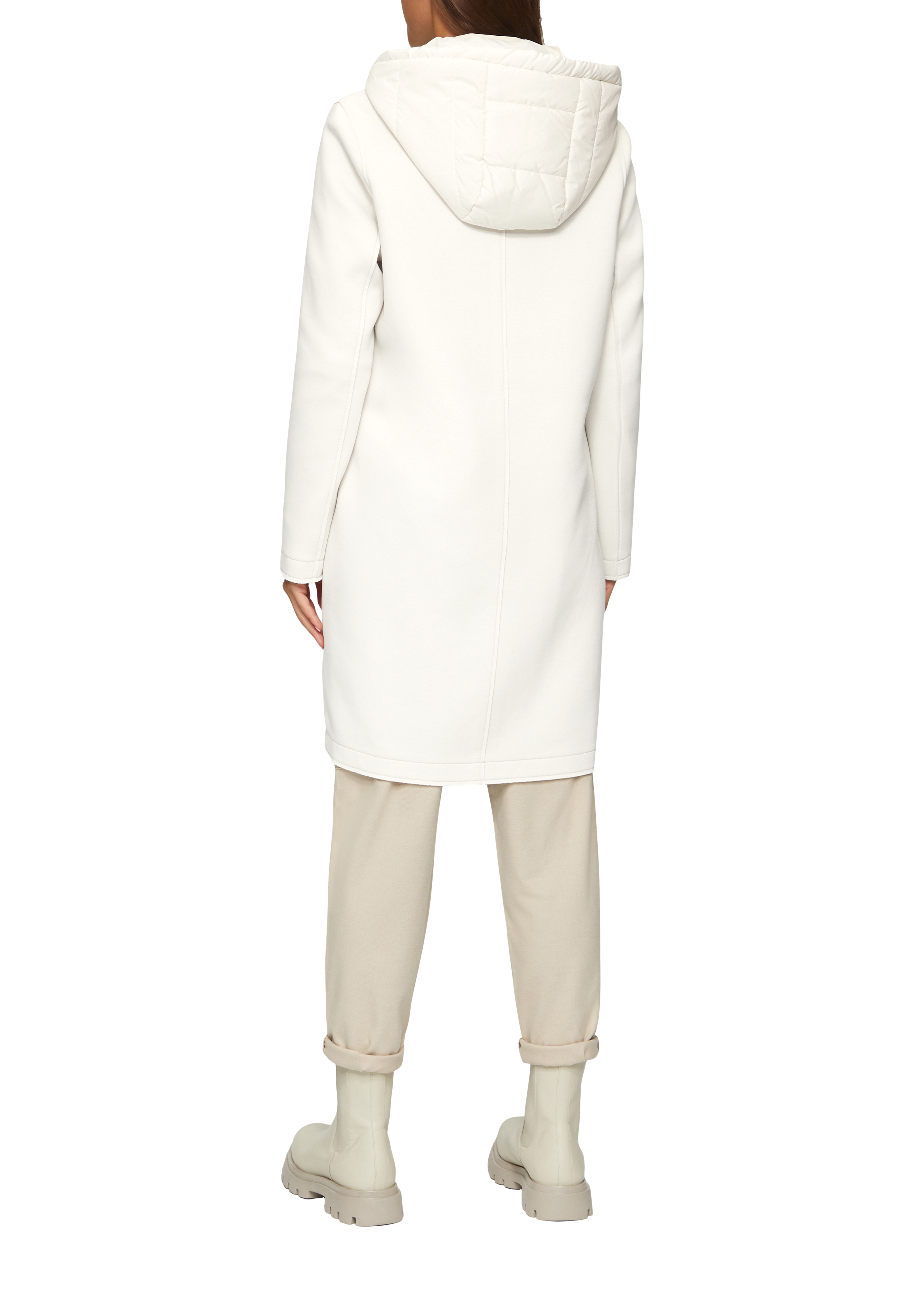 Thumbnail - Outdoor-Mantel