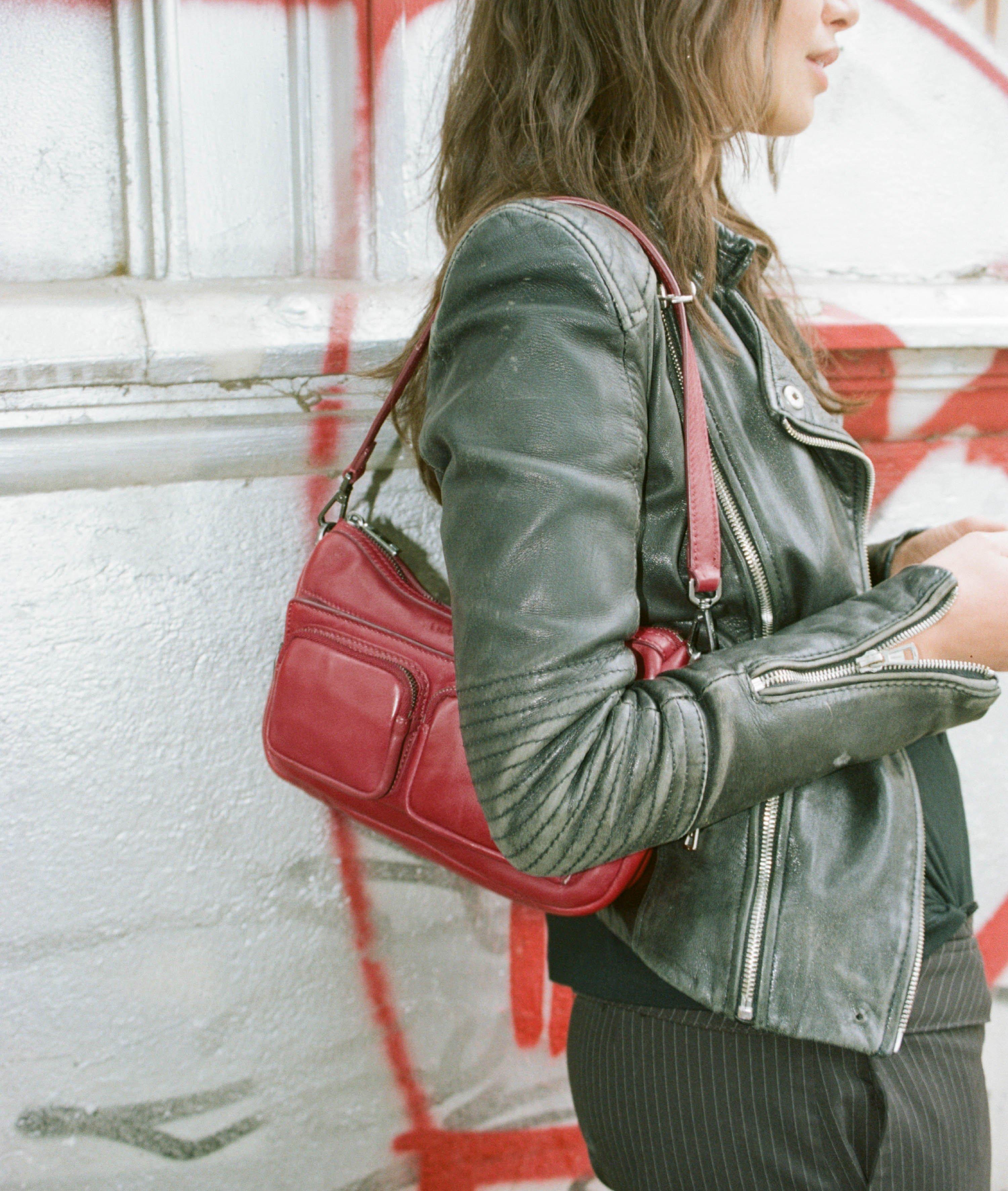 Maia Hobo S in rood, blauw, grijs, roze, bruin, zwart, beige & crème