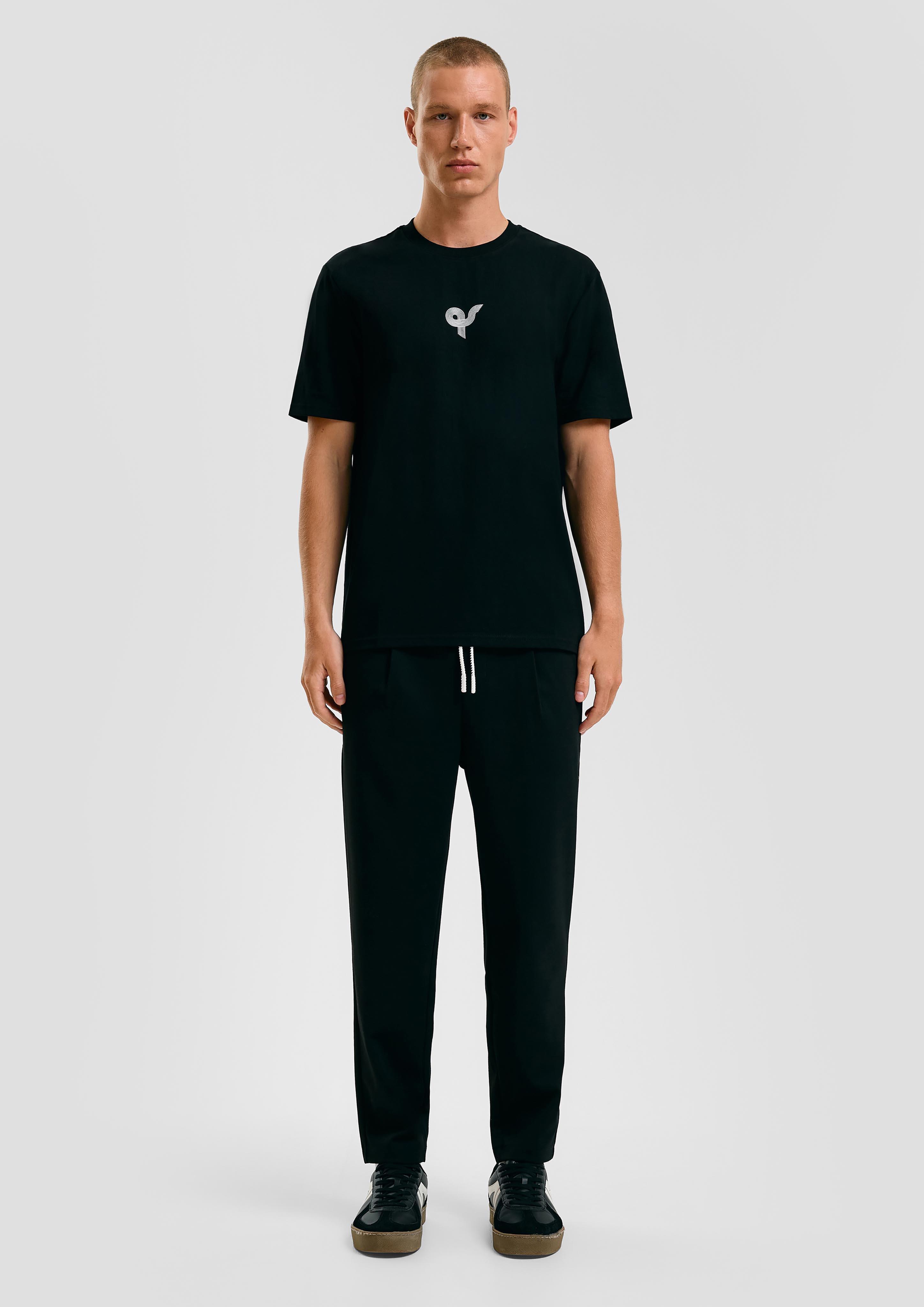 T-shirt in 99D2, 99D5 & 99D4