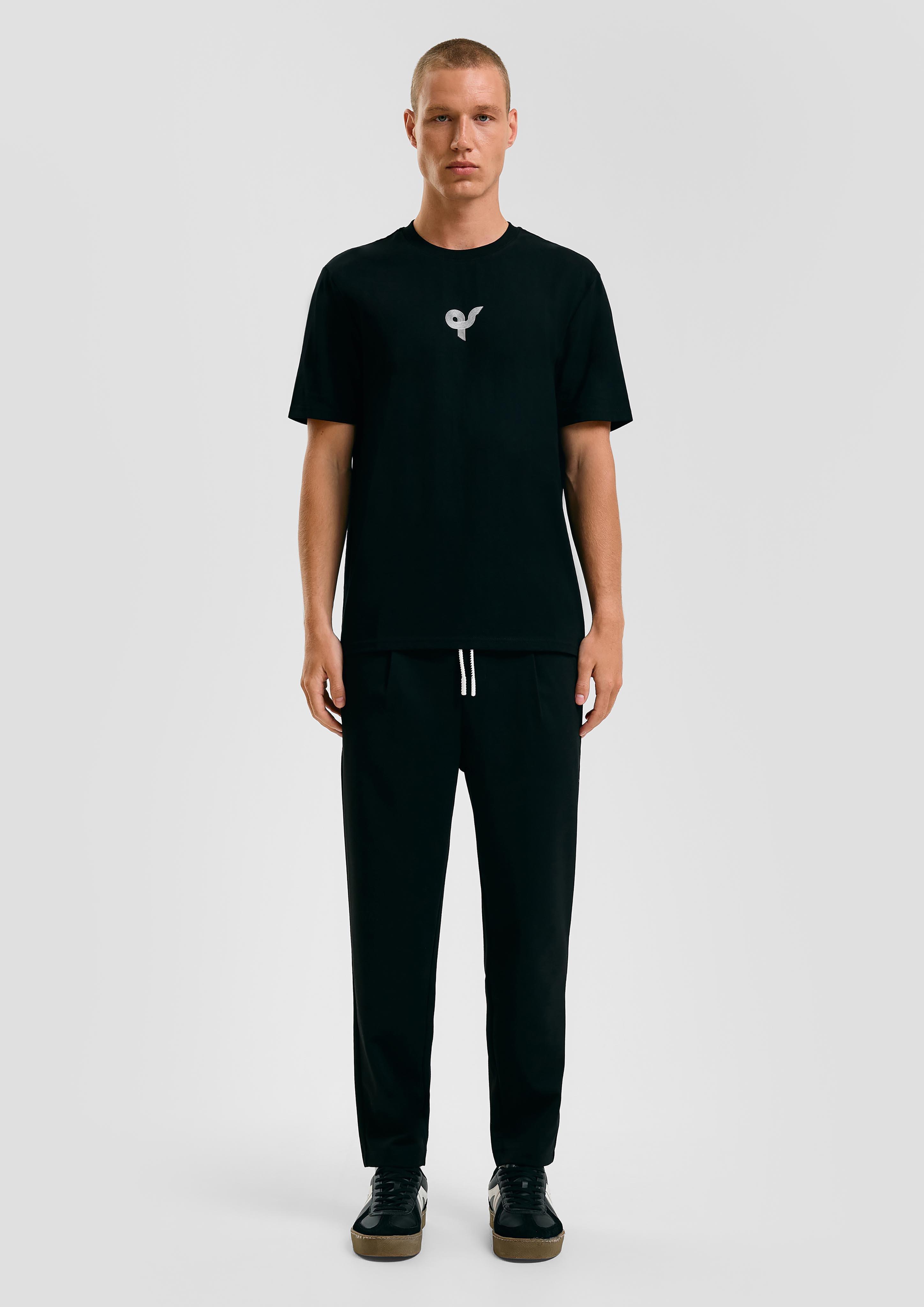 T-Shirt in 99D4, 99D2 & 99D5