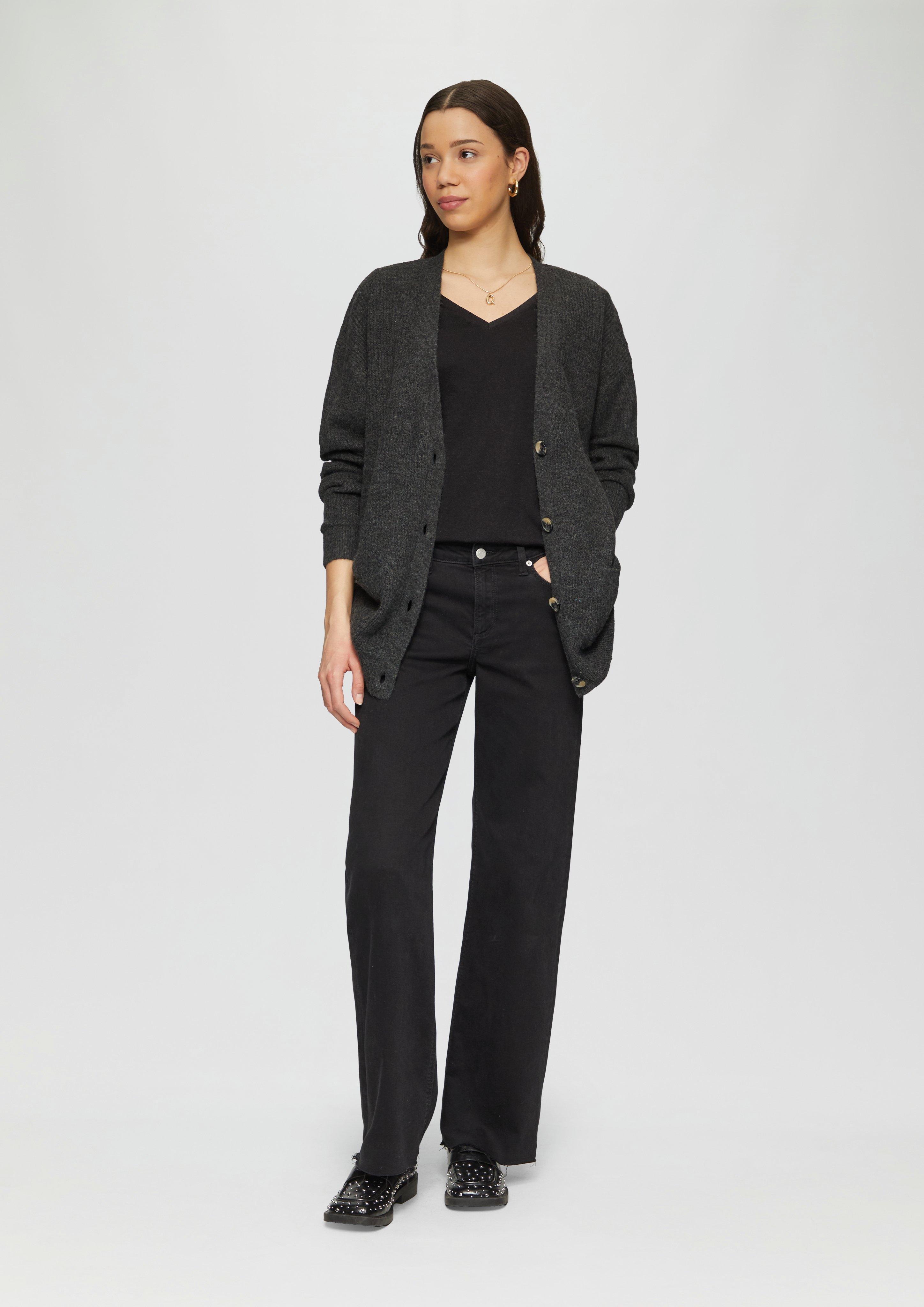 T-Shirt in 9999, 0100, 3455, 7217 & 5072