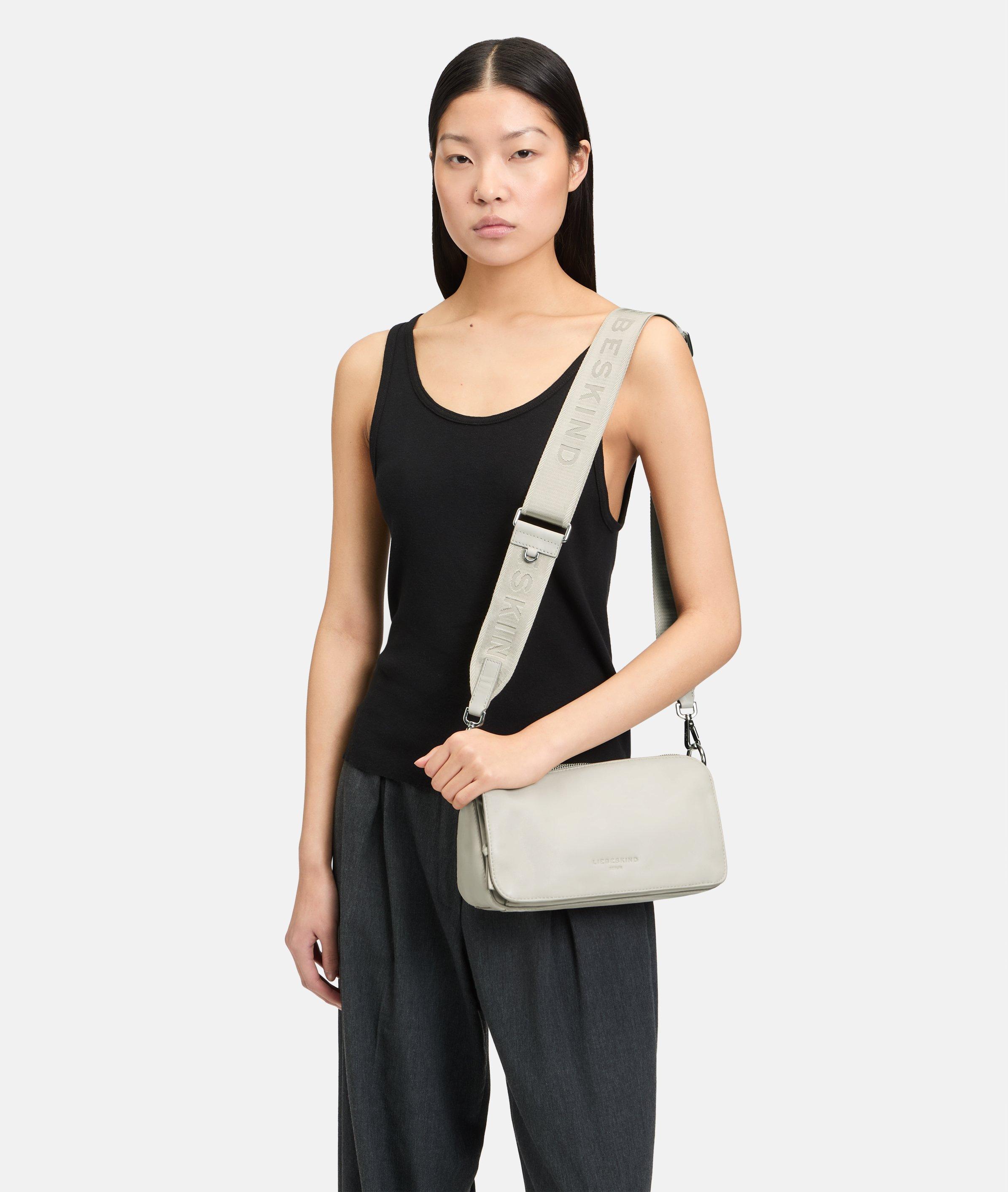 LIEBESKIND BERLIN Clarice Crossbody M