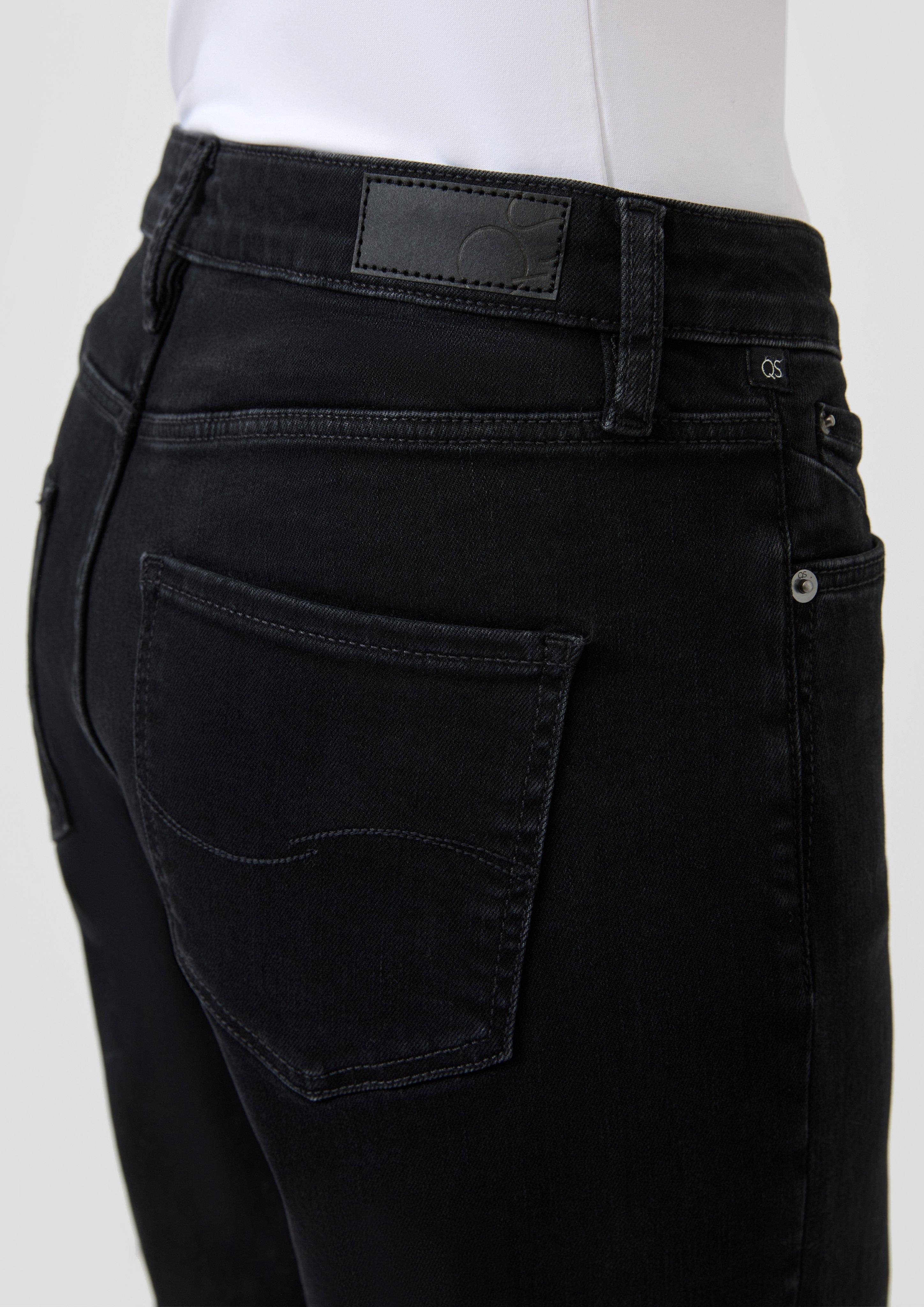 Jeans in 99Z2, 93Z7, 56Z7 & 58Z7