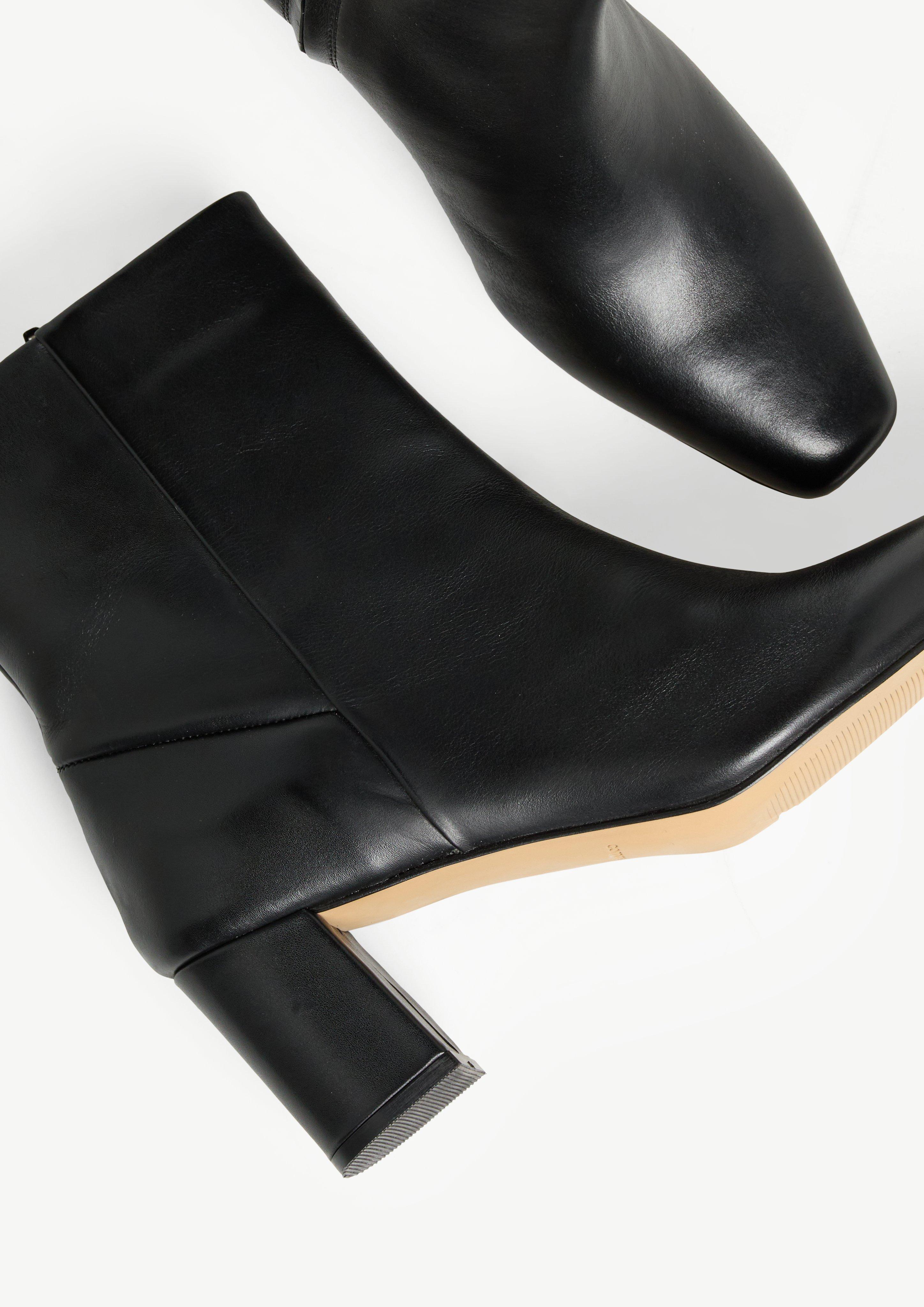 【売り切り御免！】 - Boots black Comma | その他