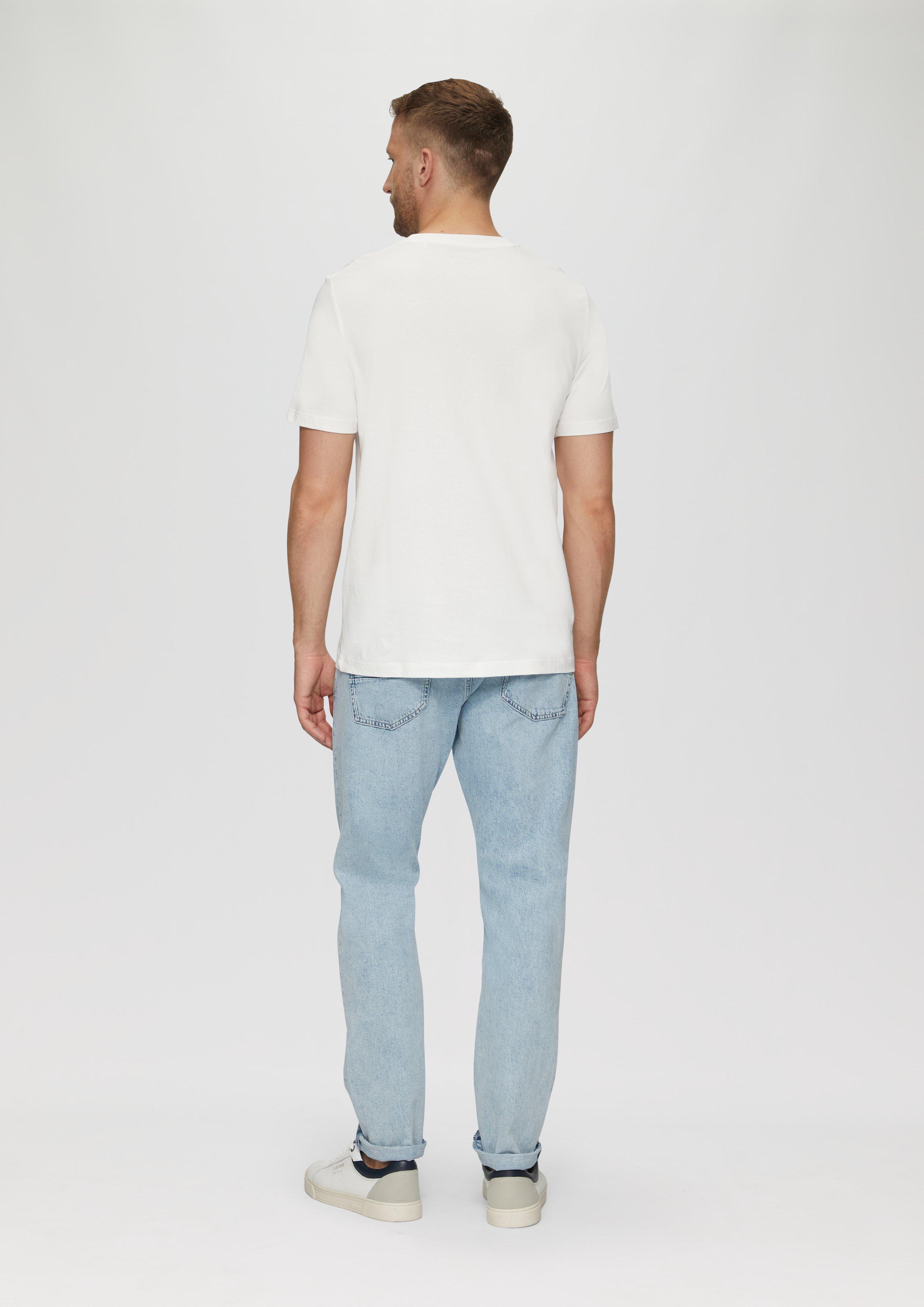 T-shirt in 01D3, 59D3, 01D1, 23D1, 01D2, 59D1, 67D1, 23D3, 62D2 & 62D3