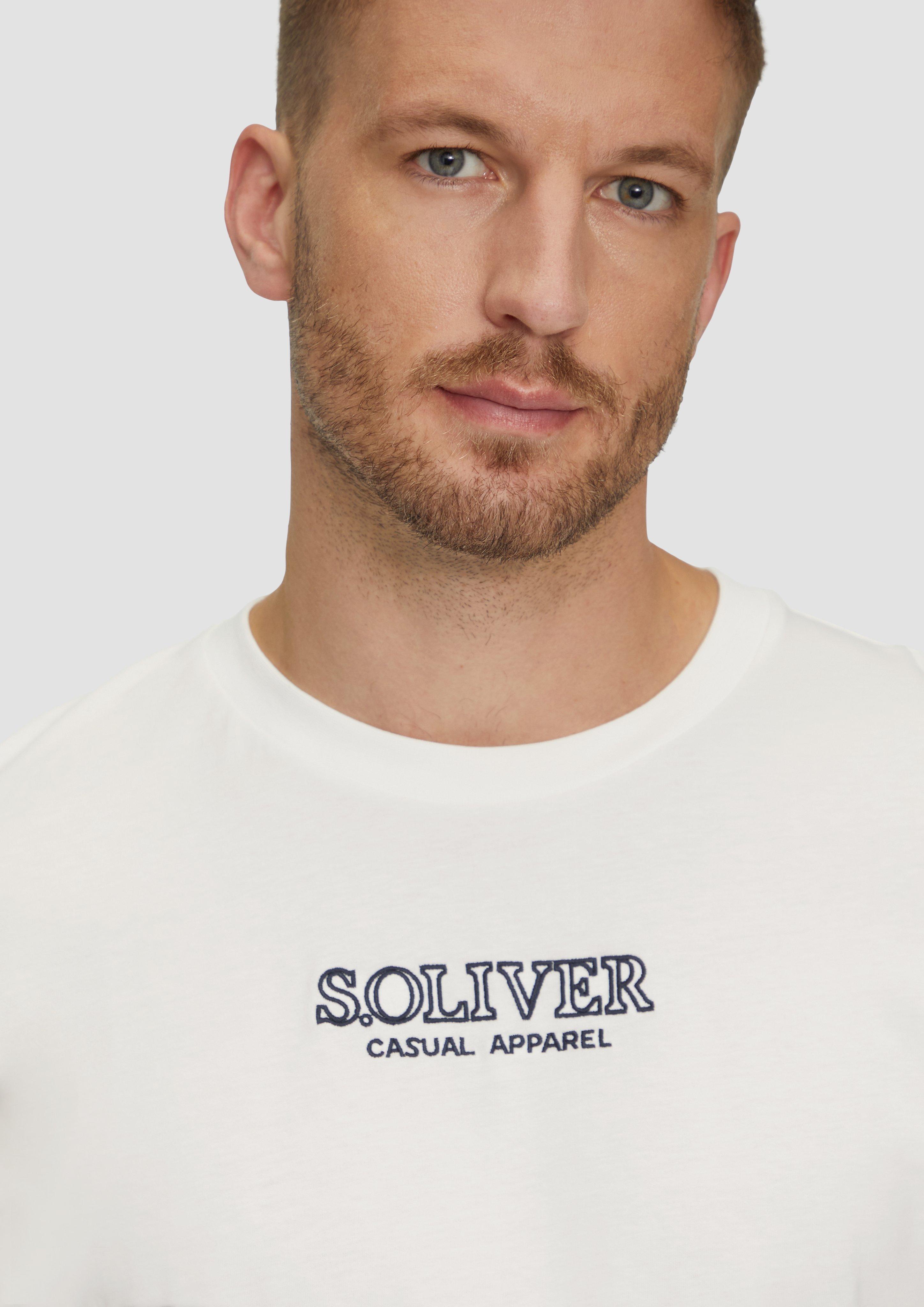 T-shirt in 01D3, 59D3, 01D1, 23D1, 01D2, 59D1, 67D1, 23D3, 62D2 & 62D3